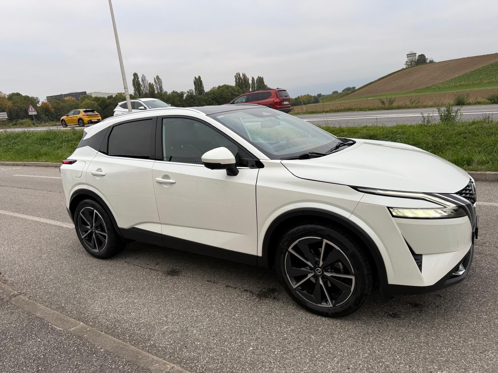 NISSAN Qashqai 1.3 DIG-T MHEV N-Connecta Xtronic 4x4-image-6