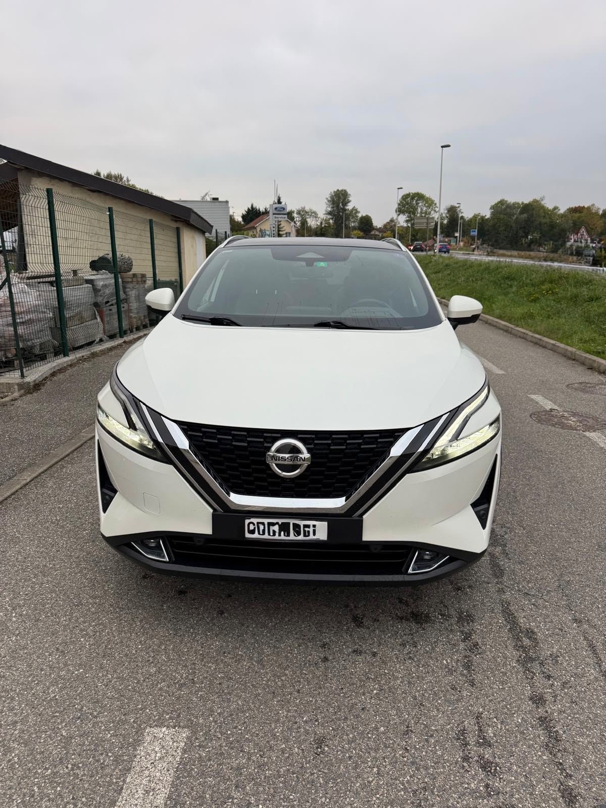 NISSAN Qashqai 1.3 DIG-T MHEV N-Connecta Xtronic 4x4 — slika 1