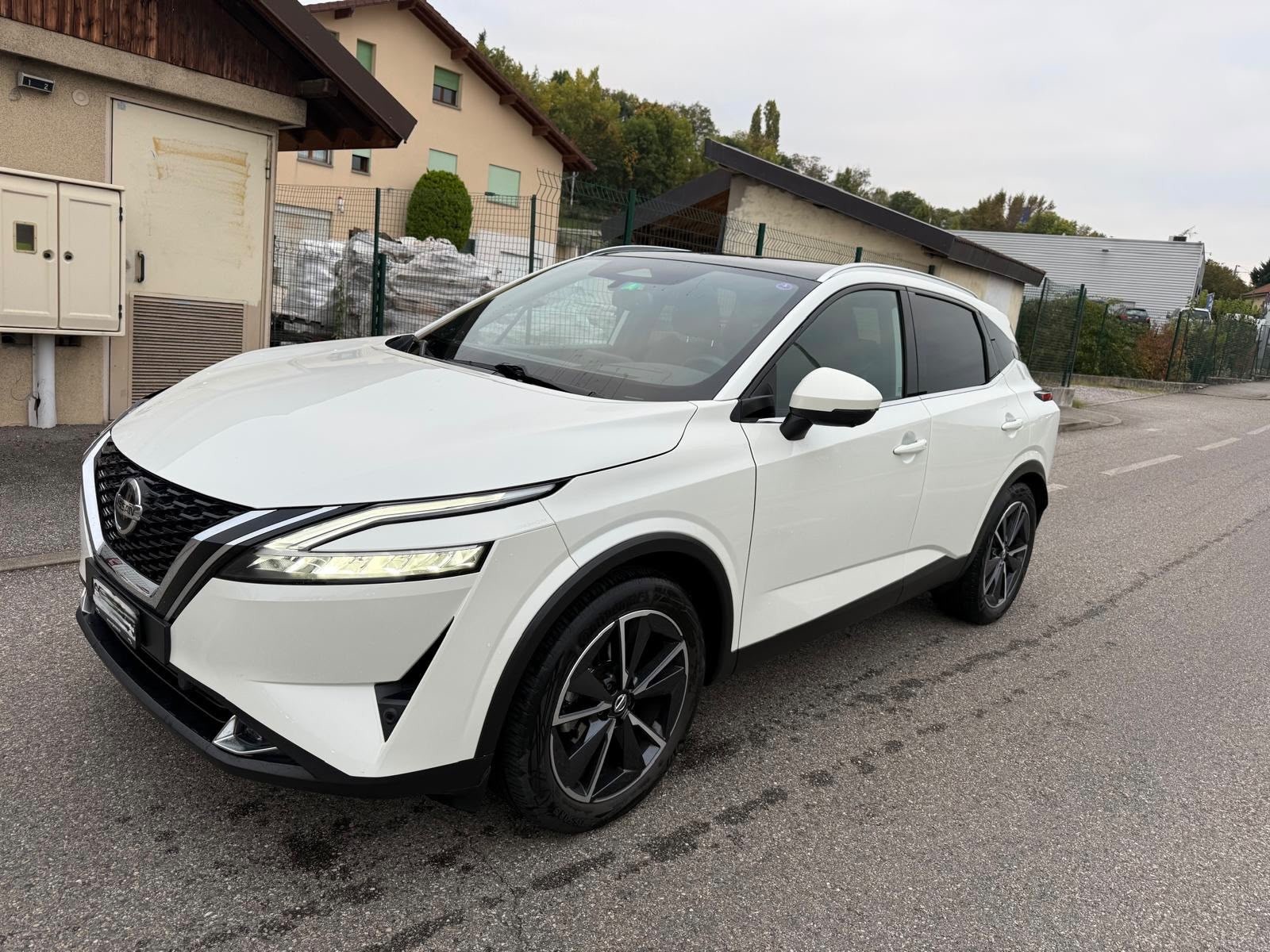 NISSAN Qashqai 1.3 DIG-T MHEV N-Connecta Xtronic 4x4-image-2