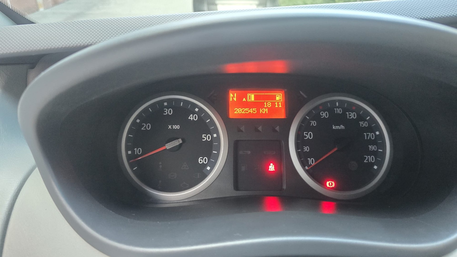 RENAULT 2.0 dCi 114 Black Ed.Q. ECO-image-3