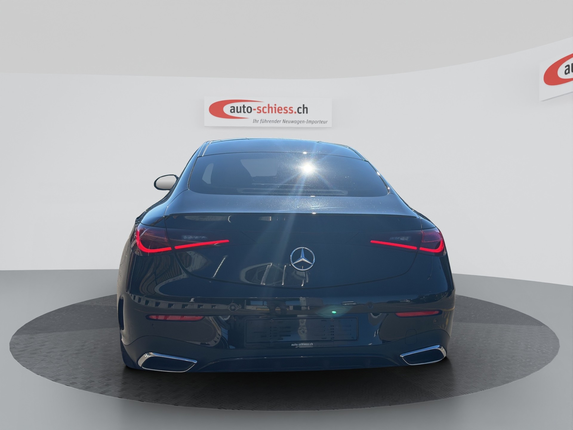 MERCEDES-BENZ CLE 200 Coupé AMG Line Night 9G-Tronic-image-3