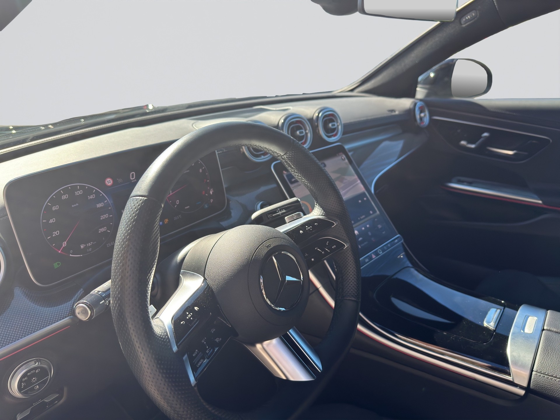 MERCEDES-BENZ CLE 200 Coupé AMG Line Night 9G-Tronic-image-5