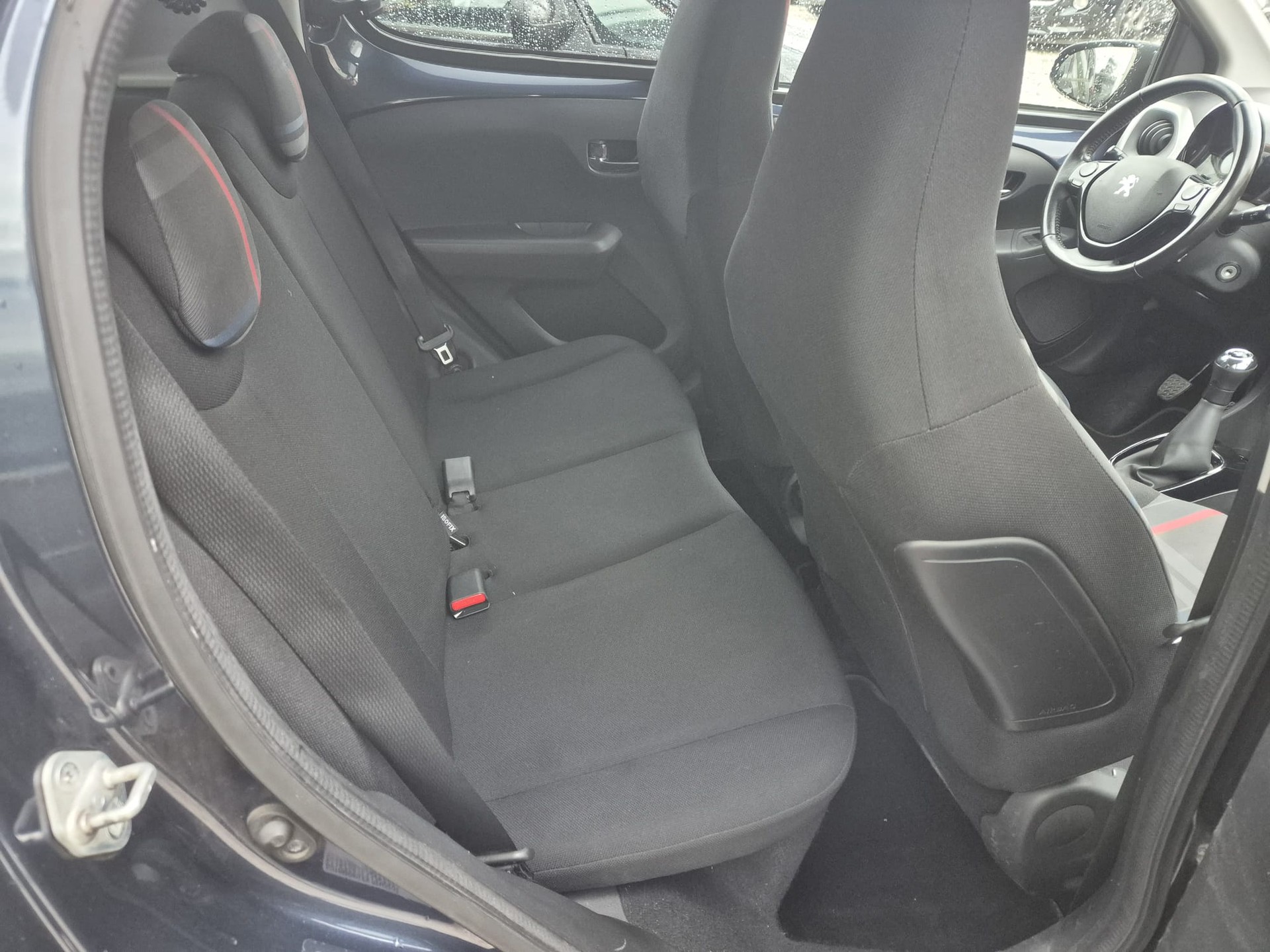 PEUGEOT 108 1.2 VTi Allure-image-12