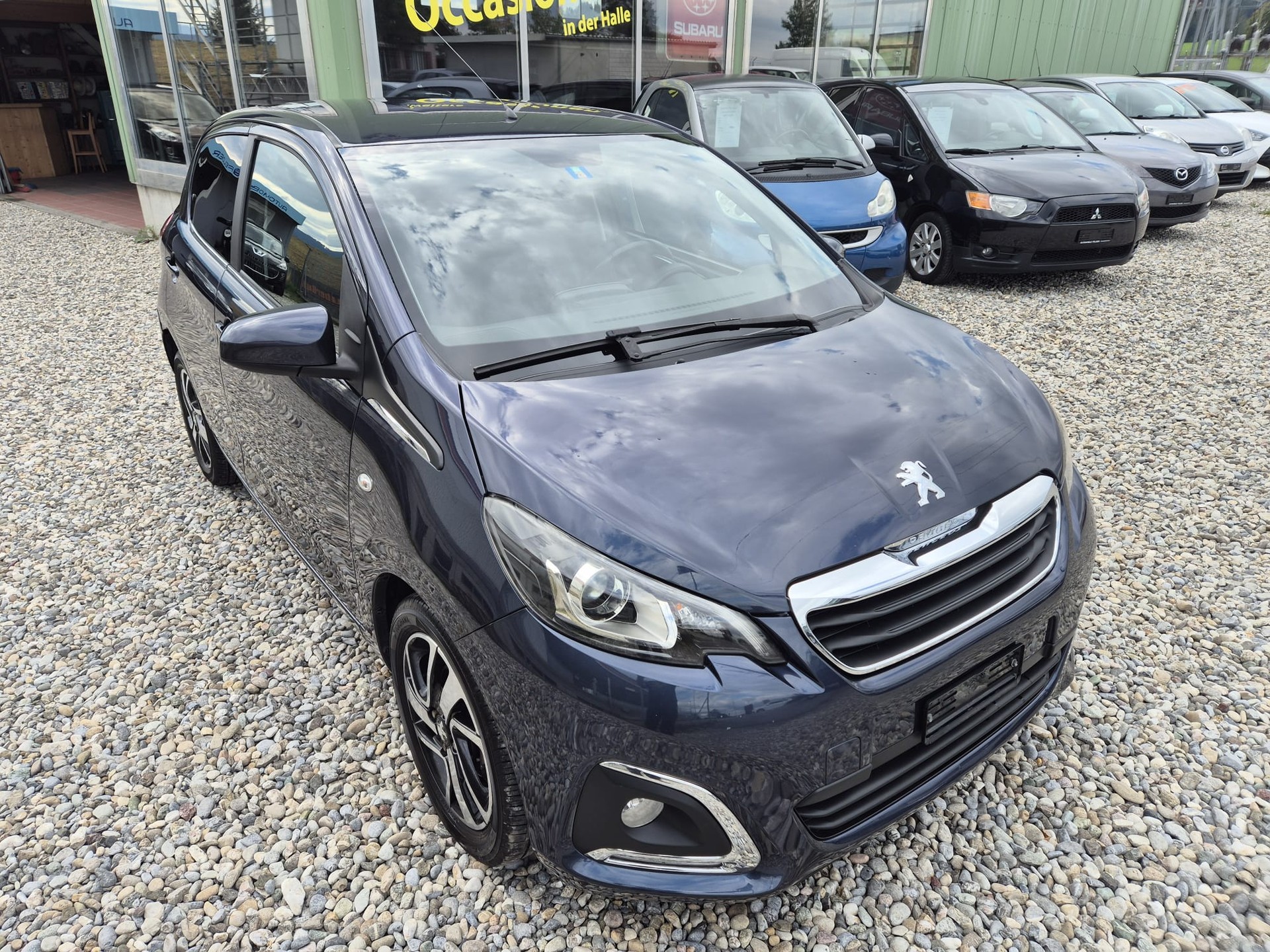 PEUGEOT 108 1.2 VTi Allure-image-4
