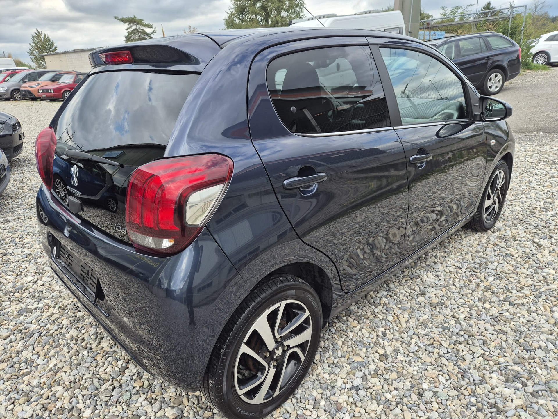 PEUGEOT 108 1.2 VTi Allure-image-6