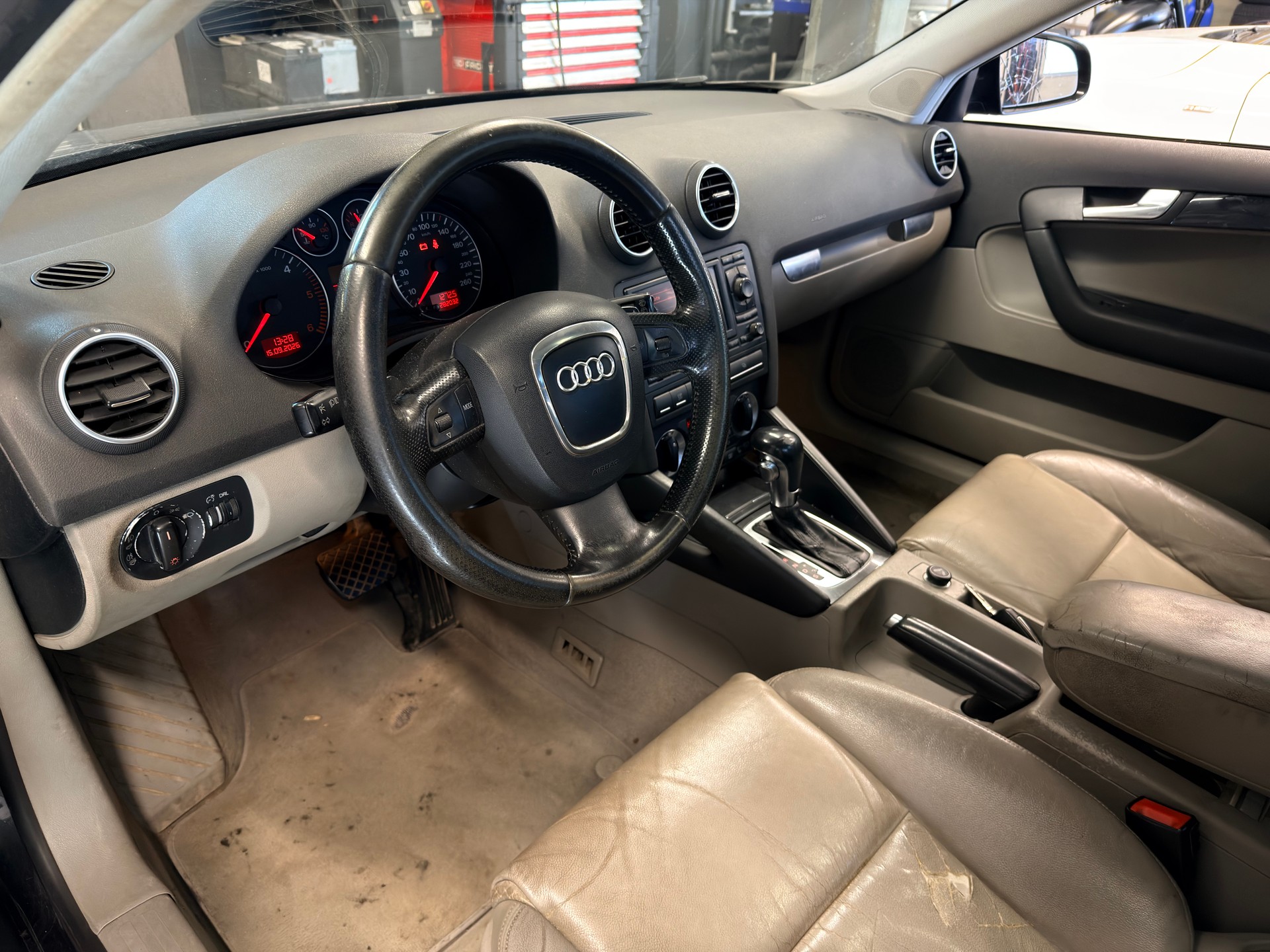 AUDI A3 Sportback 2.0 TDI Ambition HAGELSCHADEN-image-4