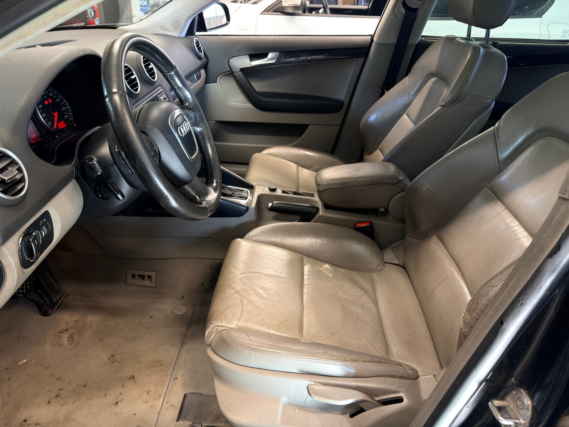 AUDI A3 Sportback 2.0 TDI Ambition HAGELSCHADEN-image-5