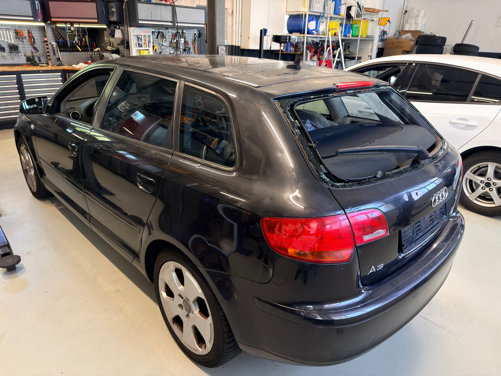 AUDI A3 Sportback 2.0 TDI Ambition HAGELSCHADEN-image-11