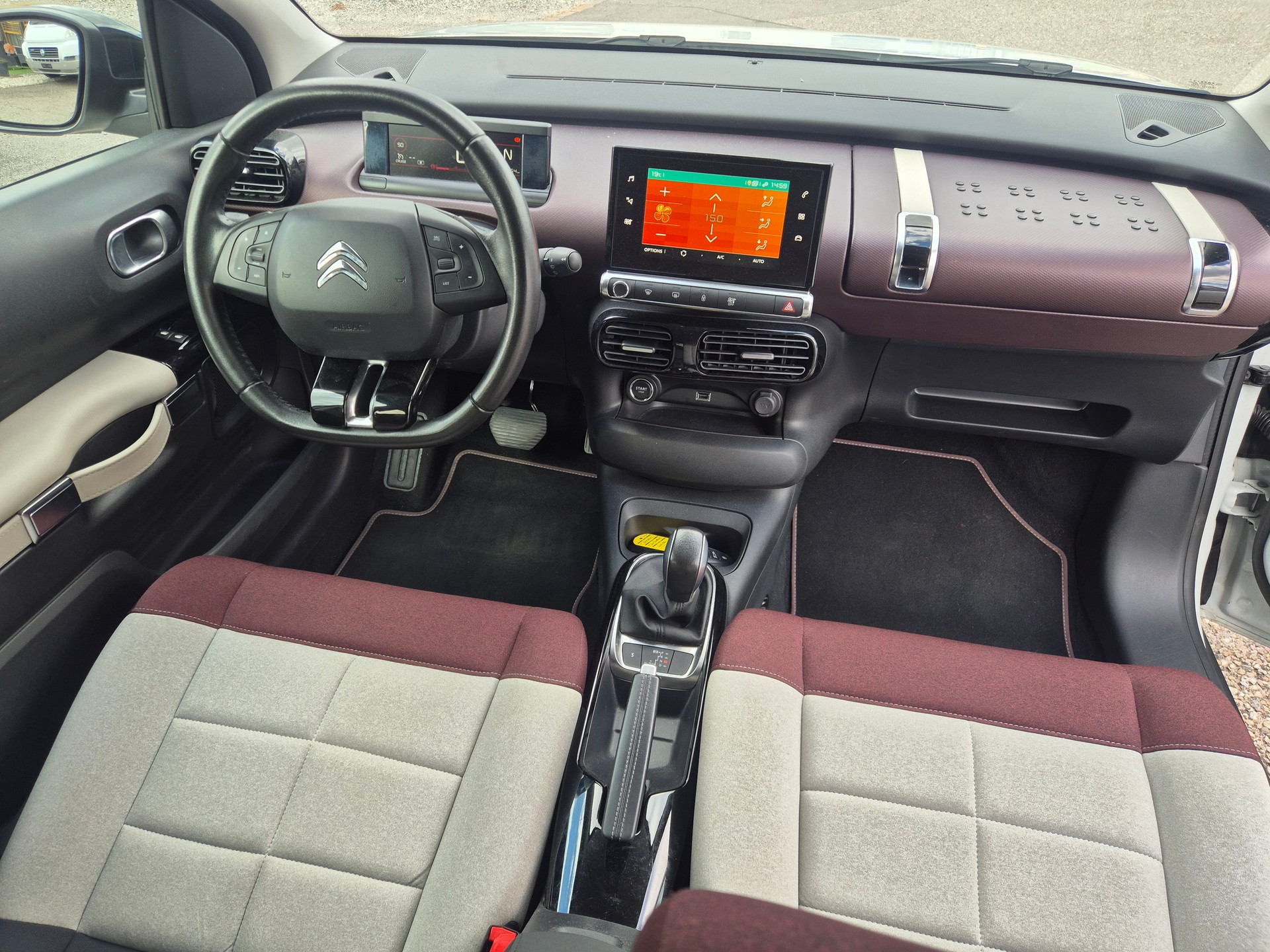 CITROEN C4 Cactus 1.2 e-THP Shine Editionl EAT6-image-5