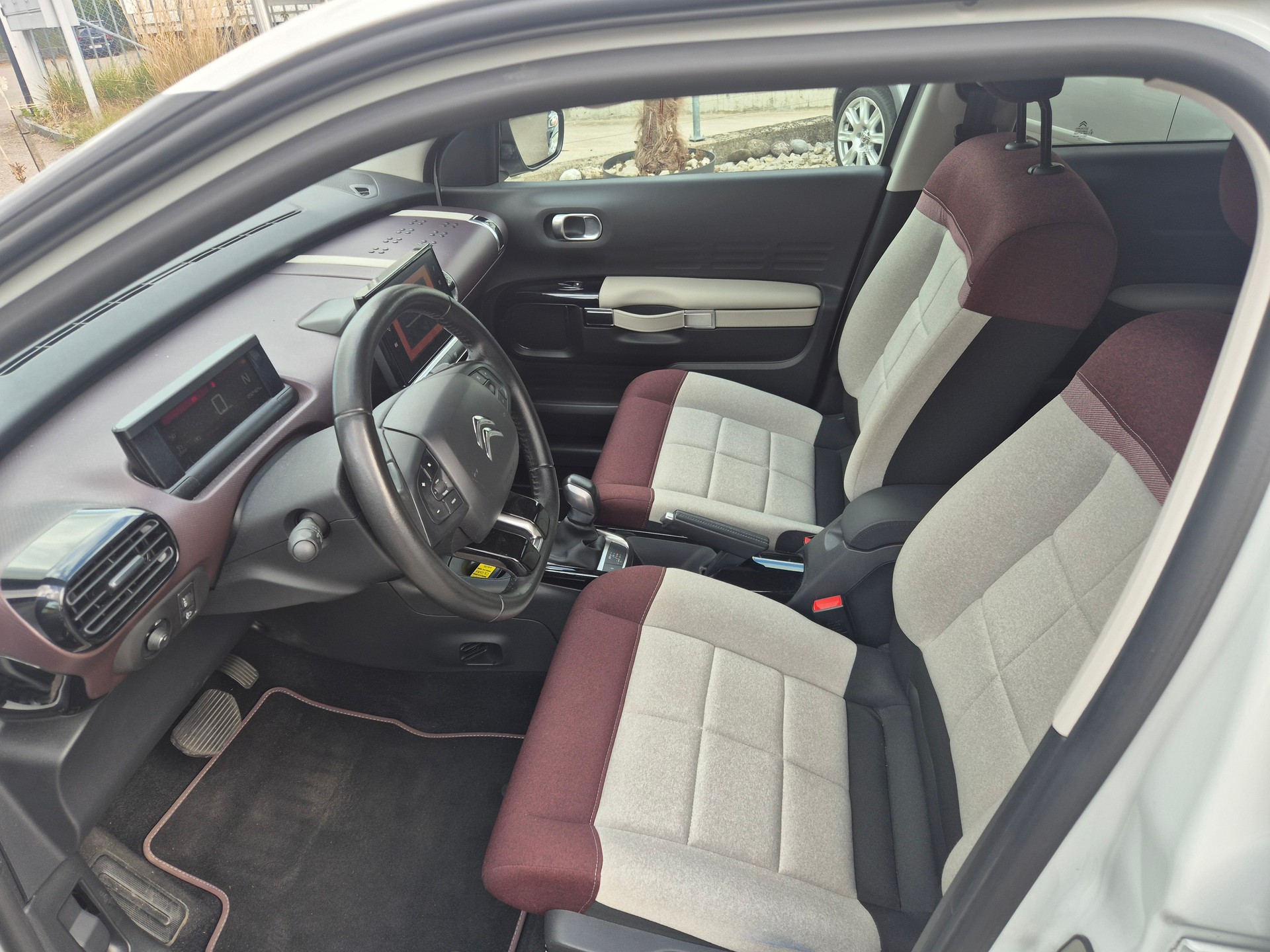 CITROEN C4 Cactus 1.2 e-THP Shine Editionl EAT6-image-7