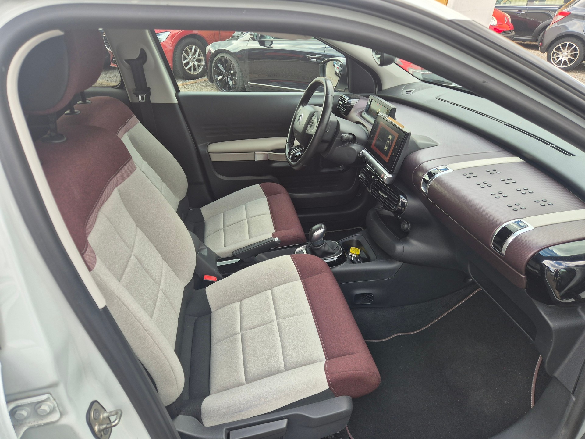 CITROEN C4 Cactus 1.2 e-THP Shine Editionl EAT6-image-6