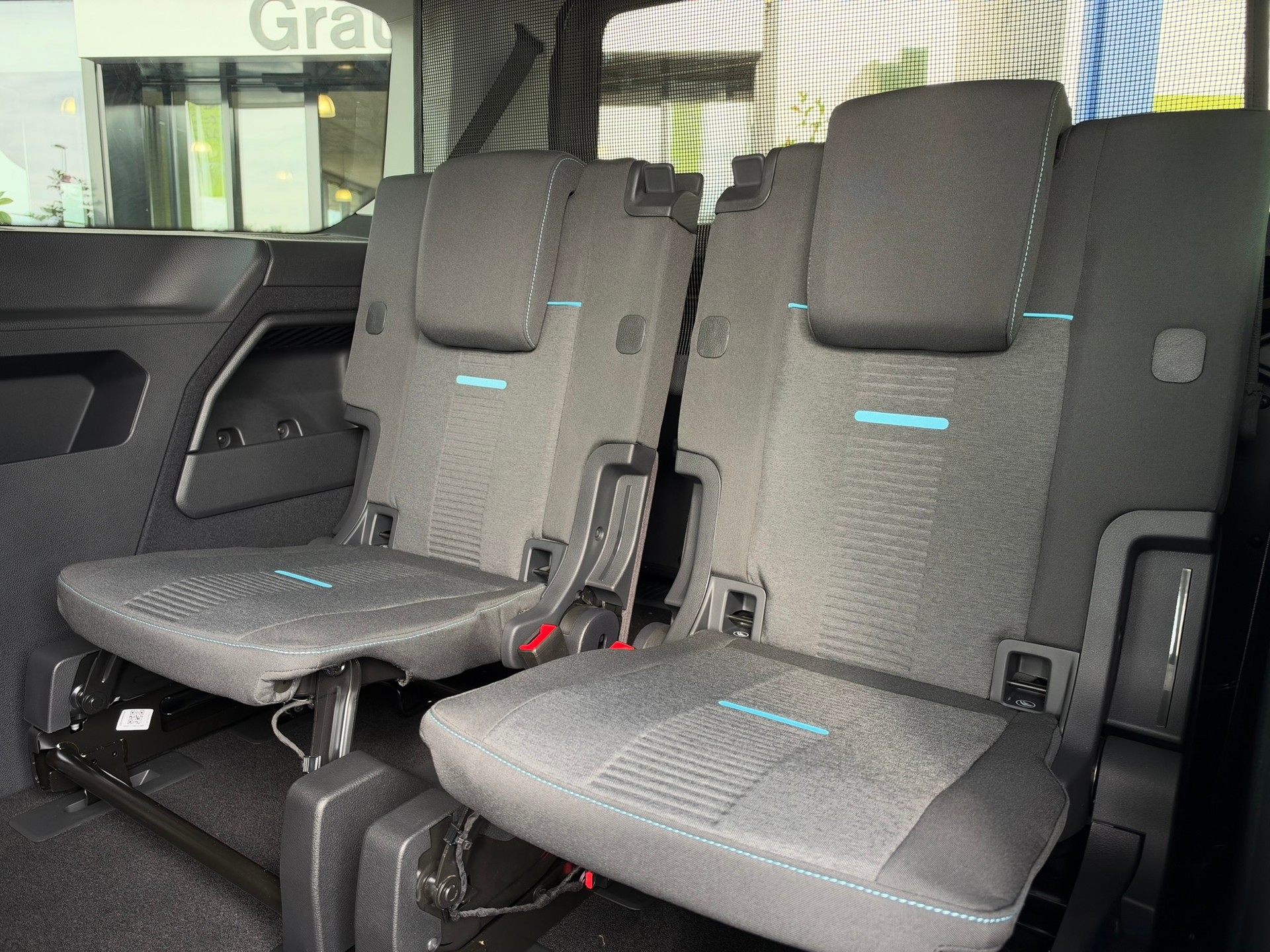 FORD Grand Tourneo Connect 2.0 EcoBlue AWD Active-image-8