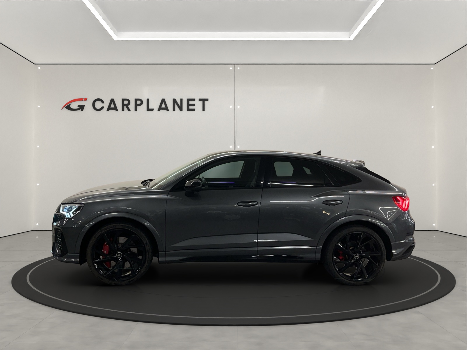 AUDI RS Q3 Sportback 2.5 TFSI quattro S-Tronic-image-2