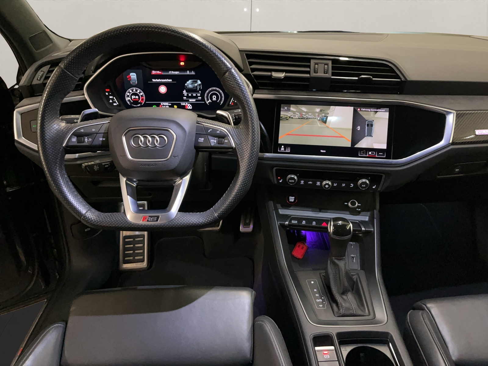 AUDI RS Q3 Sportback 2.5 TFSI quattro S-Tronic-image-8