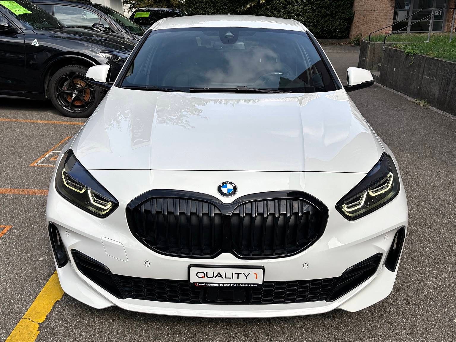 BMW 120d xDrive M Sport Steptronic SAG-image-1