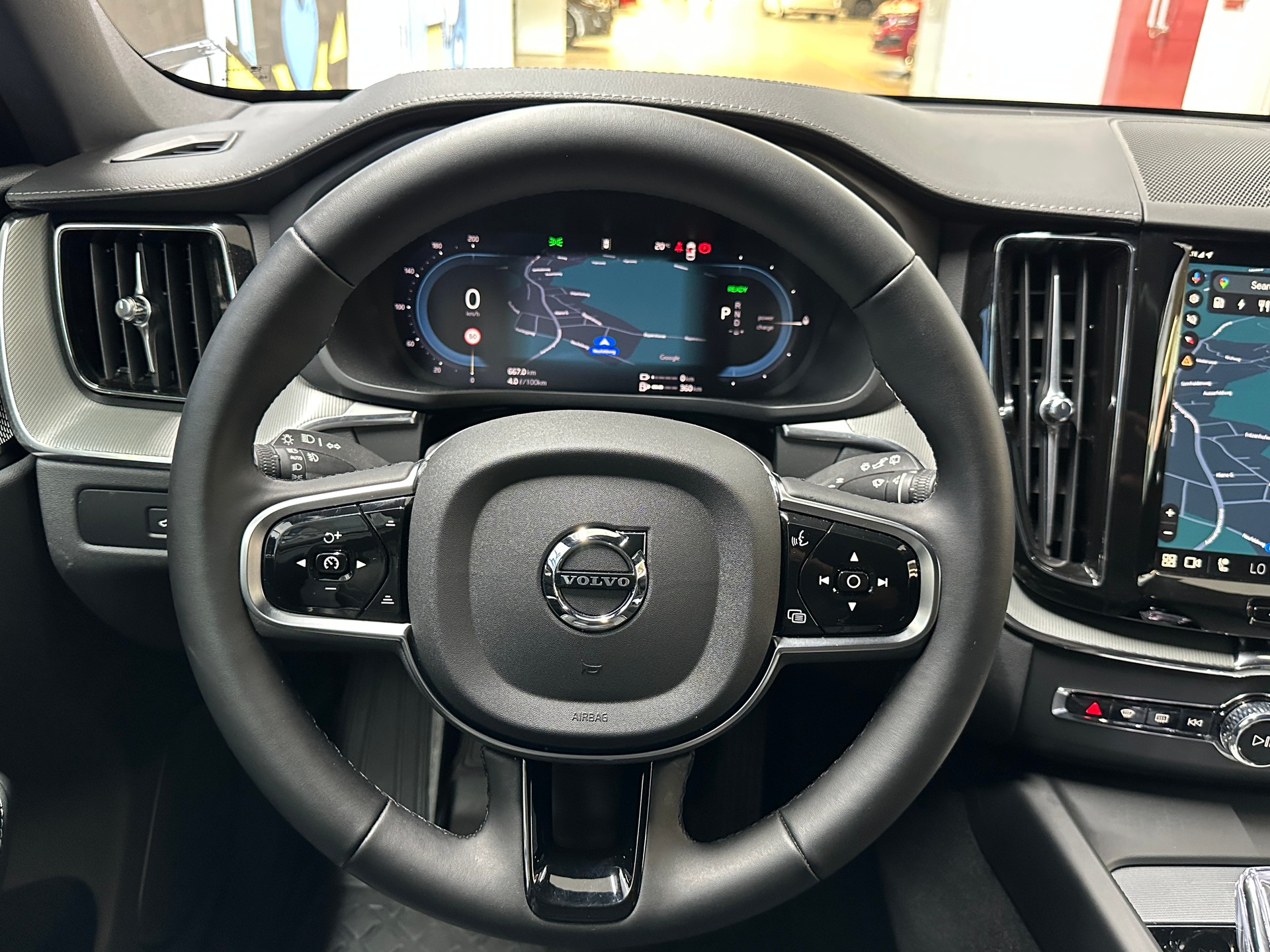 VOLVO XC60 T8 eAWD PluginHybrid Ultimate Dark Geartronic-image-11