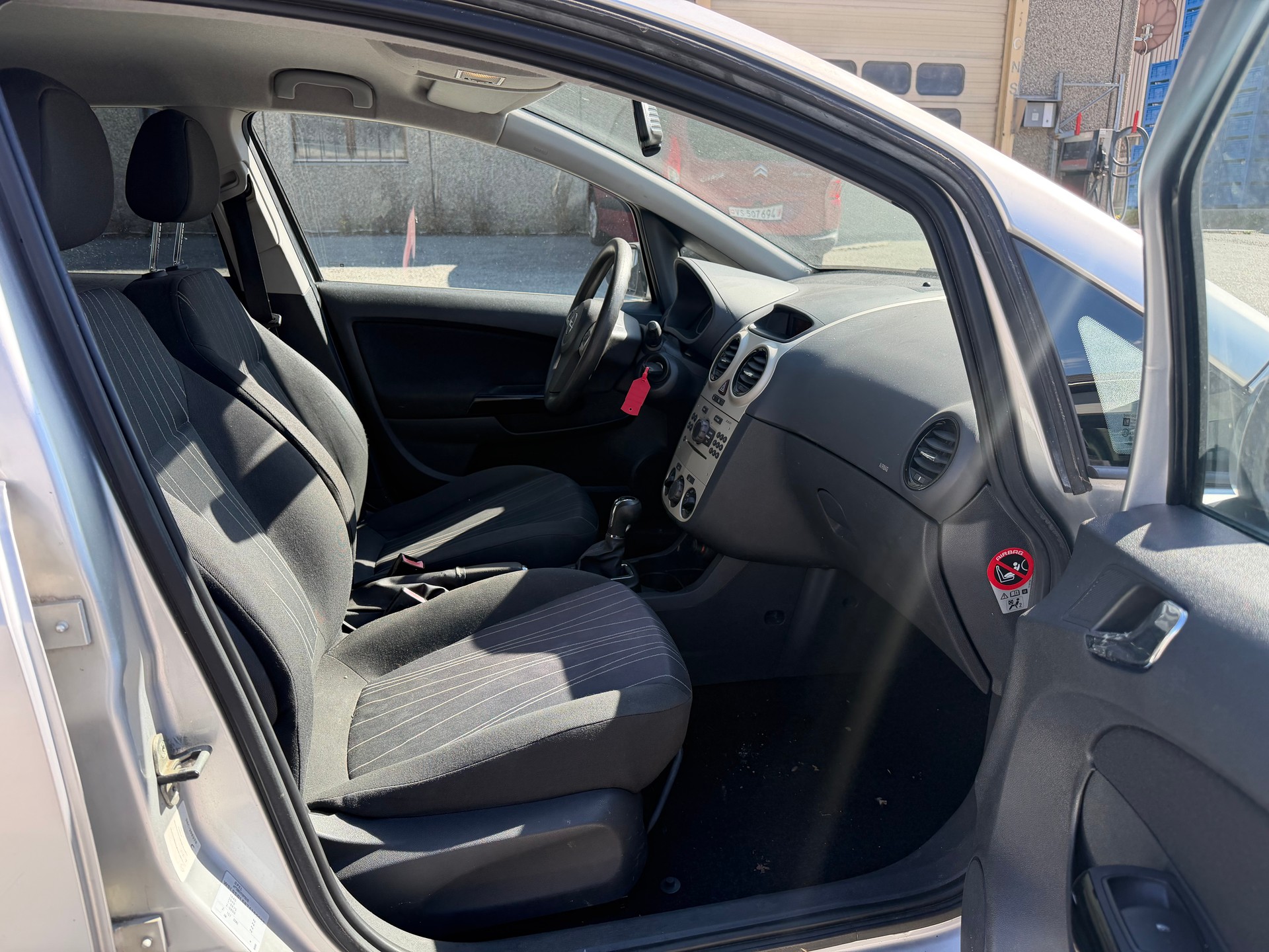 OPEL Corsa 1.4 TP Sport-image-5