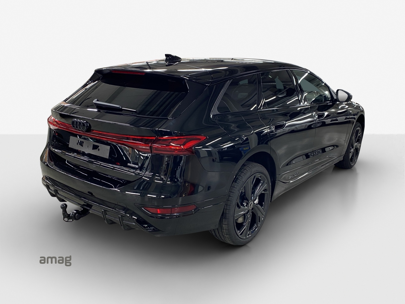 AUDI A6 Avant e-tron quattro-image-4