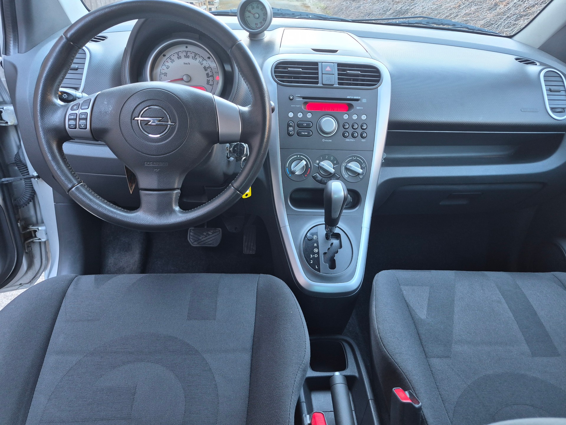 OPEL 1,2i enjoy-image-7