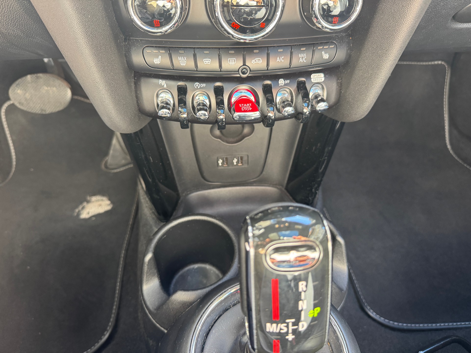 MINI Cooper S-image-8