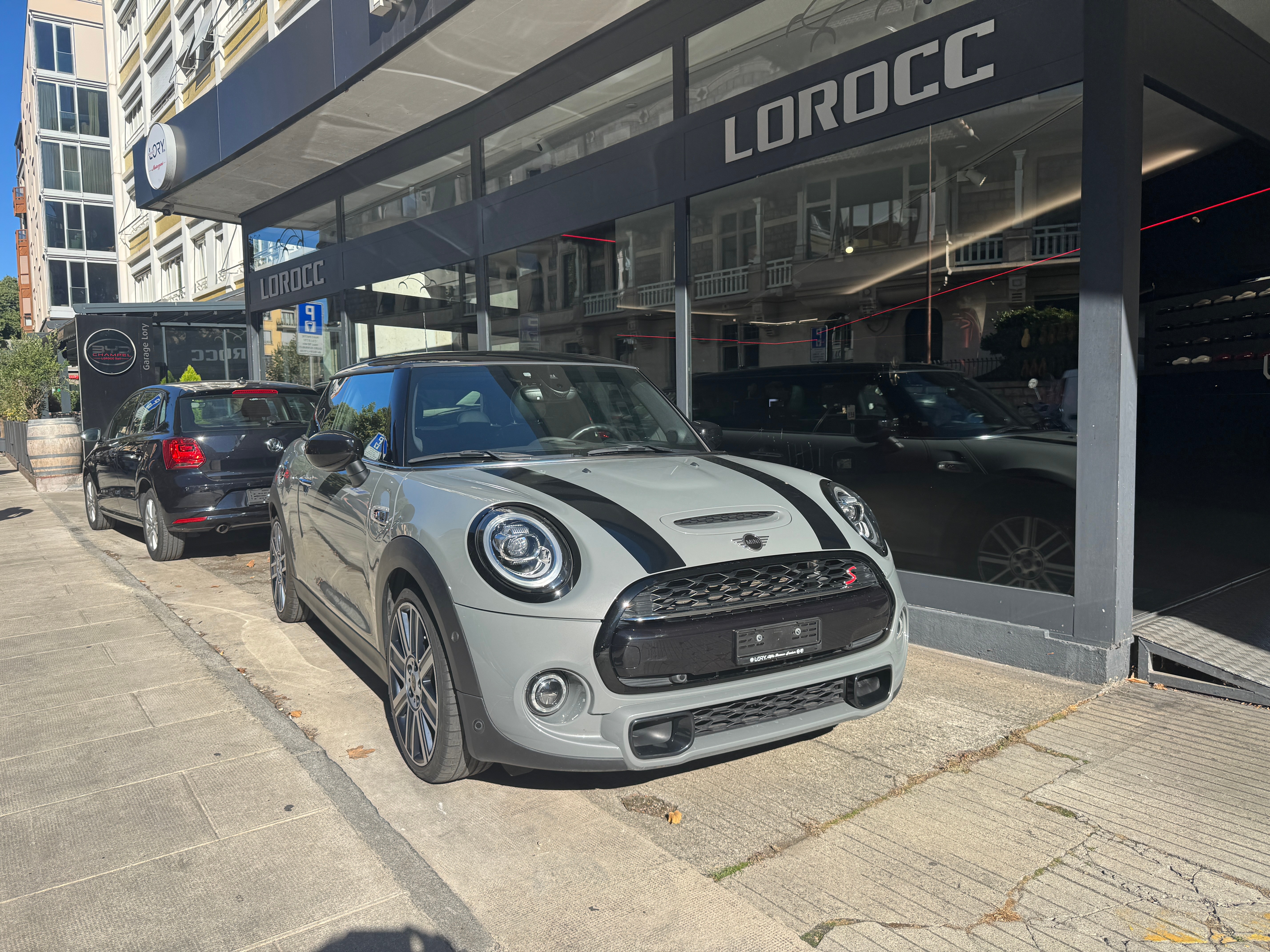 Car photo
