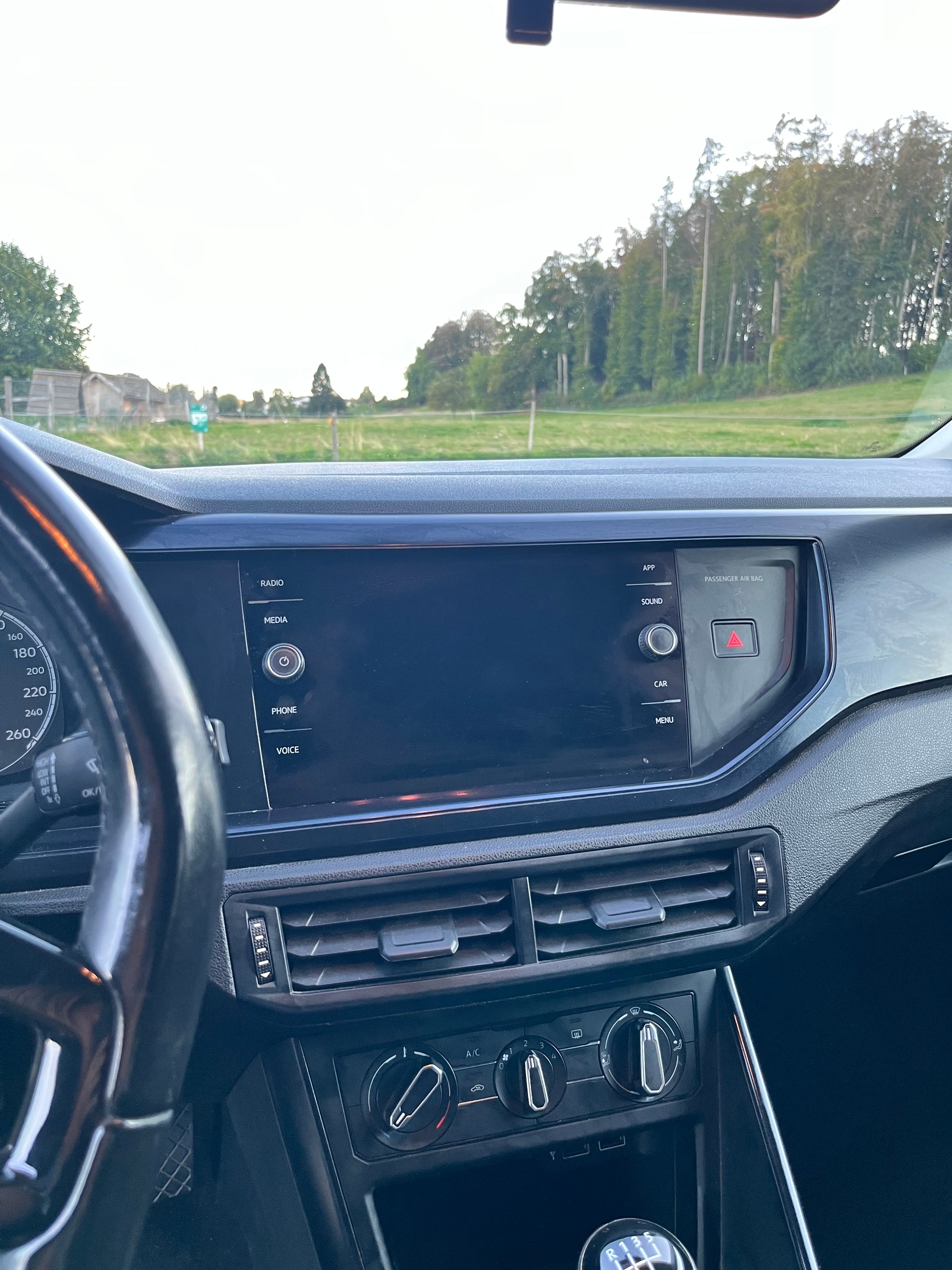 VW 1.0 MPI Trendline-image-4