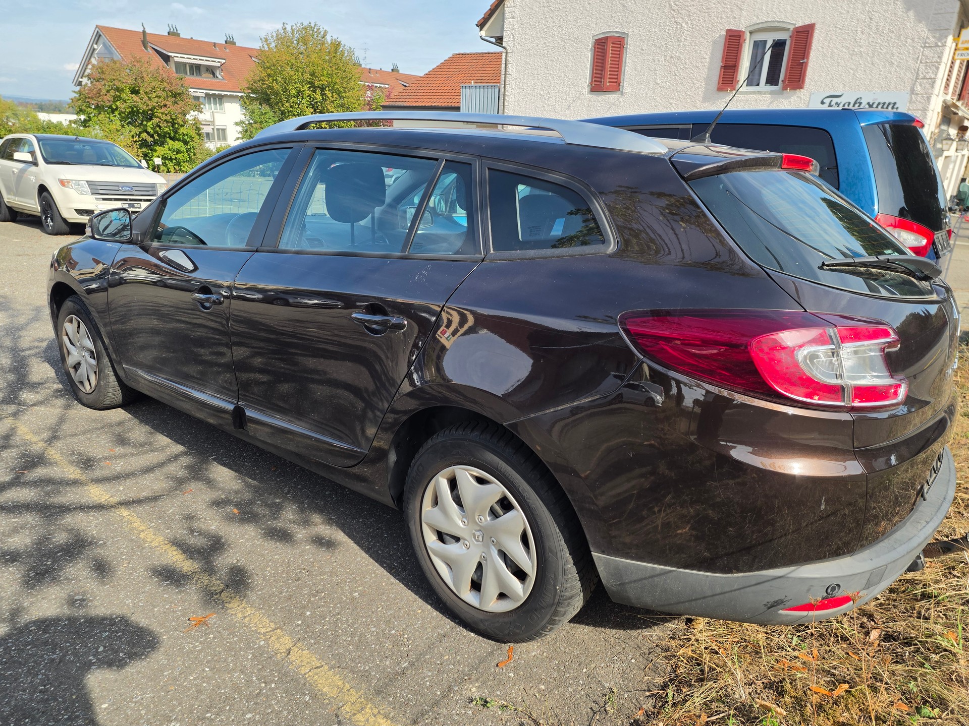 RENAULT Mégane Grandtour 1.2 16V Turbo Bose-image-3