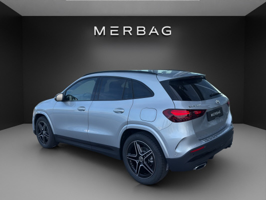 MERCEDES-BENZ GLA 200 Night Star 7G-D-image-1