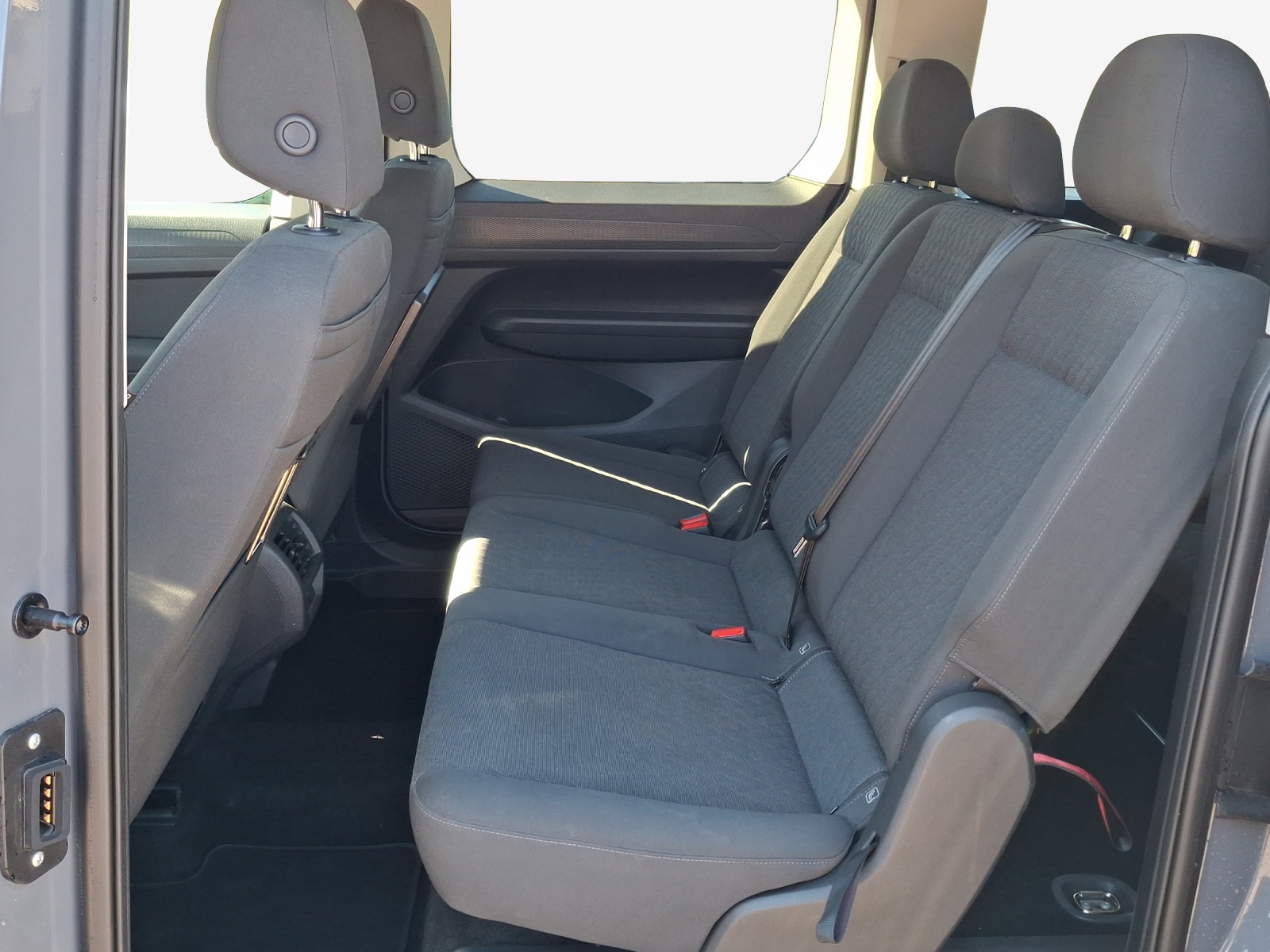 VW Caddy Maxi 1.5 TSI Plug in Hybrid Life DSG-image-11