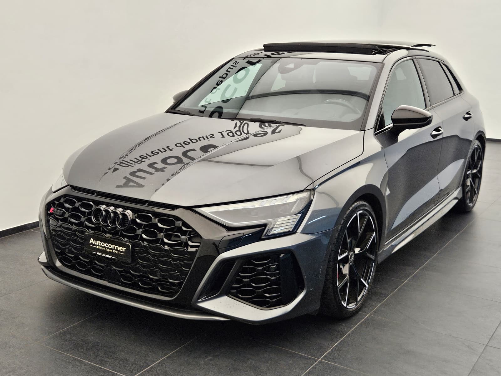 AUDI RS3 Sportback 2.5 TSI quattro S-tronic-showroom-element-2