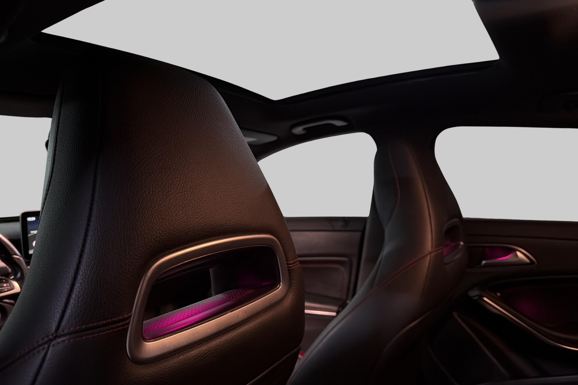 MERCEDES-BENZ CLA Shooting Brake 250 Sport 7G-DCT 4Matic-image-22