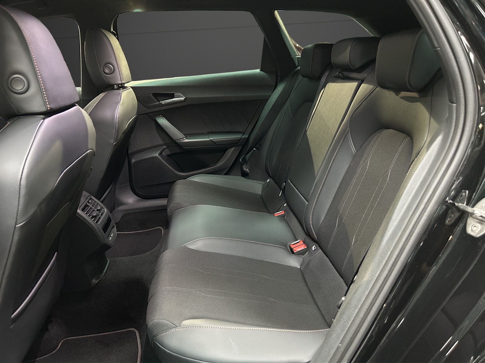 CUPRA ST 1.5 TSI DSG Mild-Hybrid-image-6
