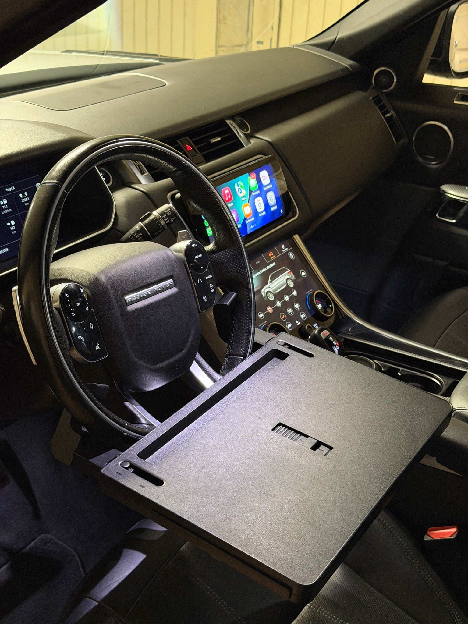 LAND ROVER 3.0 SDV6 HSE Dynamic-image-1
