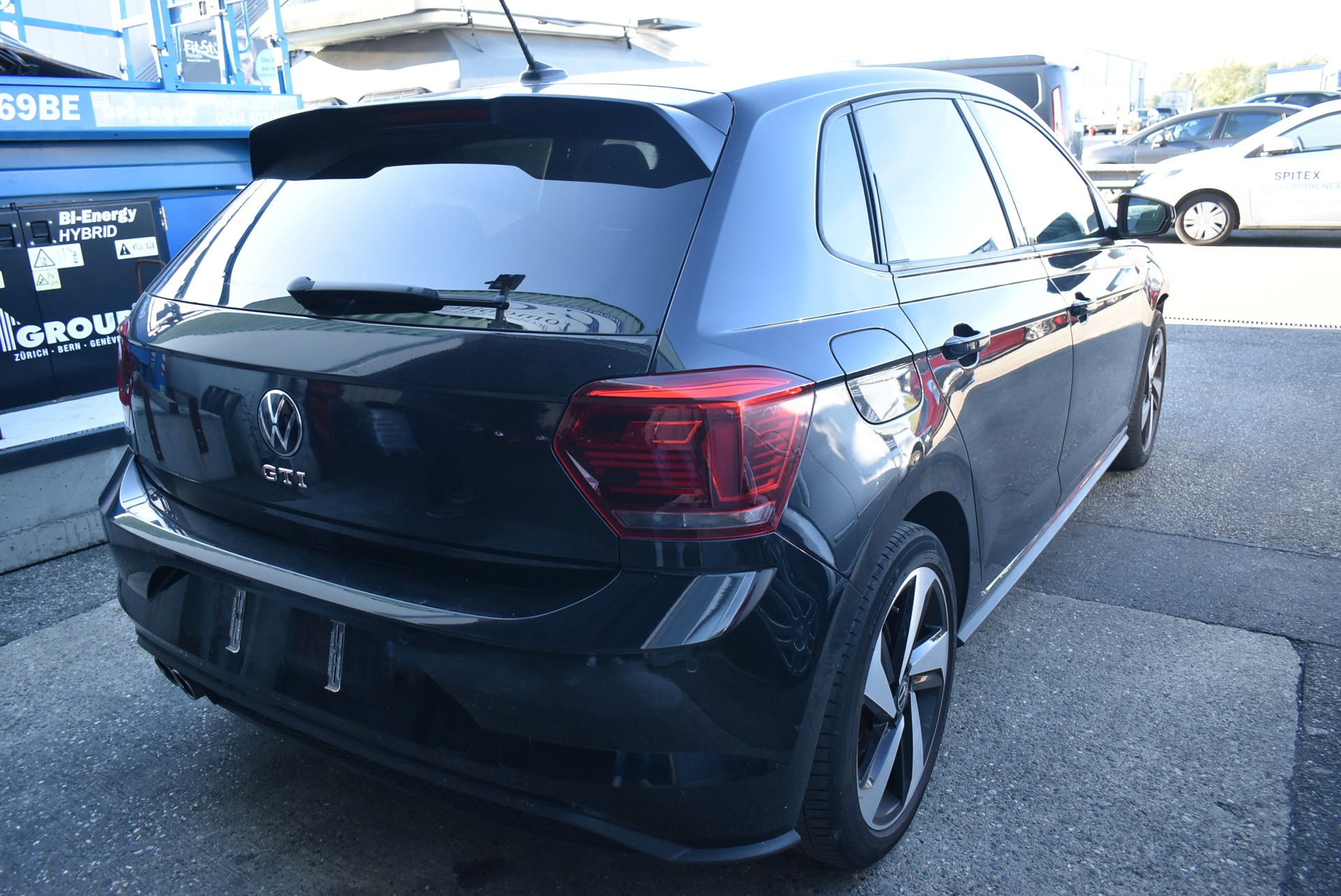 VW Polo 2.0 TSI GTI DSG-image-12
