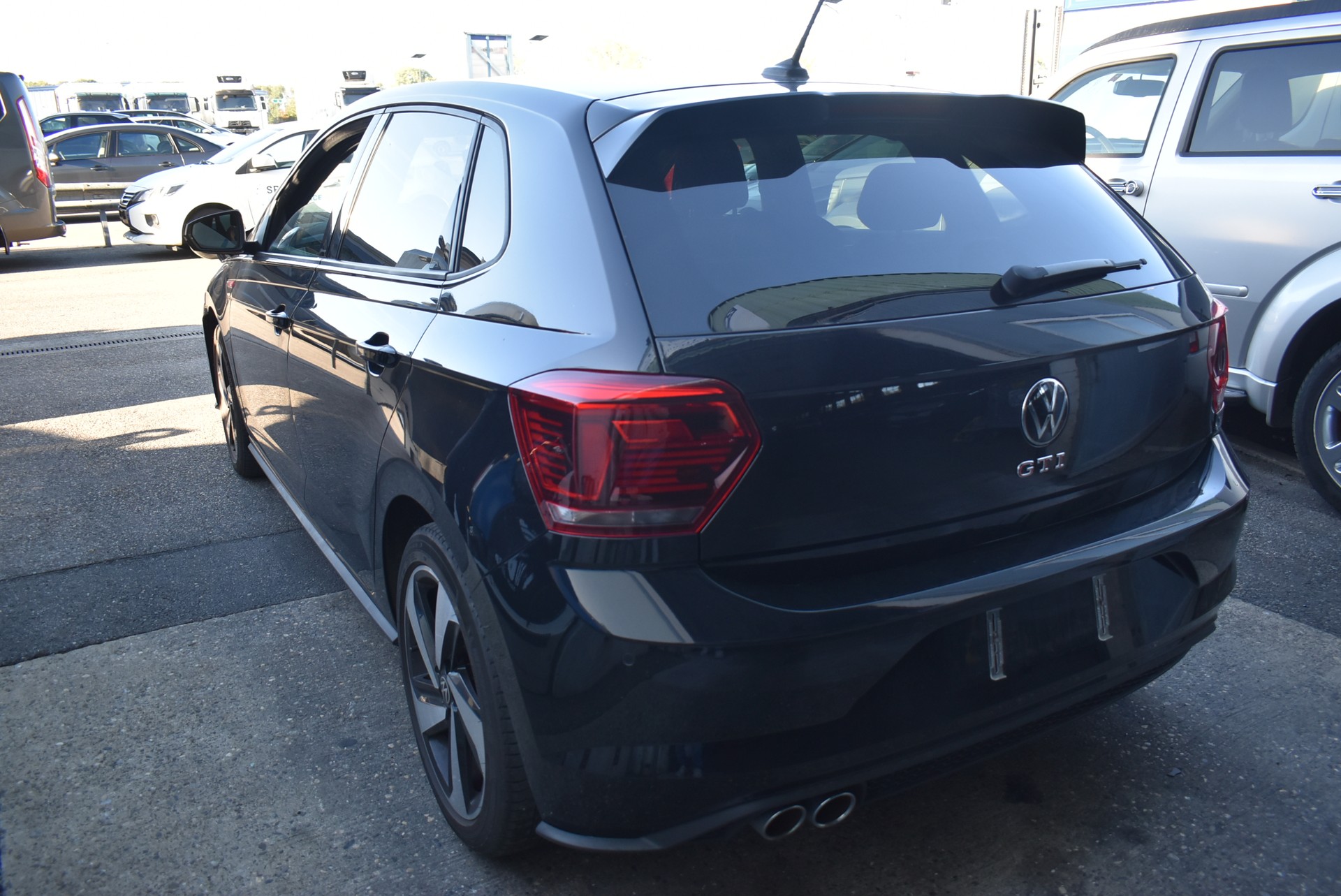 VW Polo 2.0 TSI GTI DSG-image-10