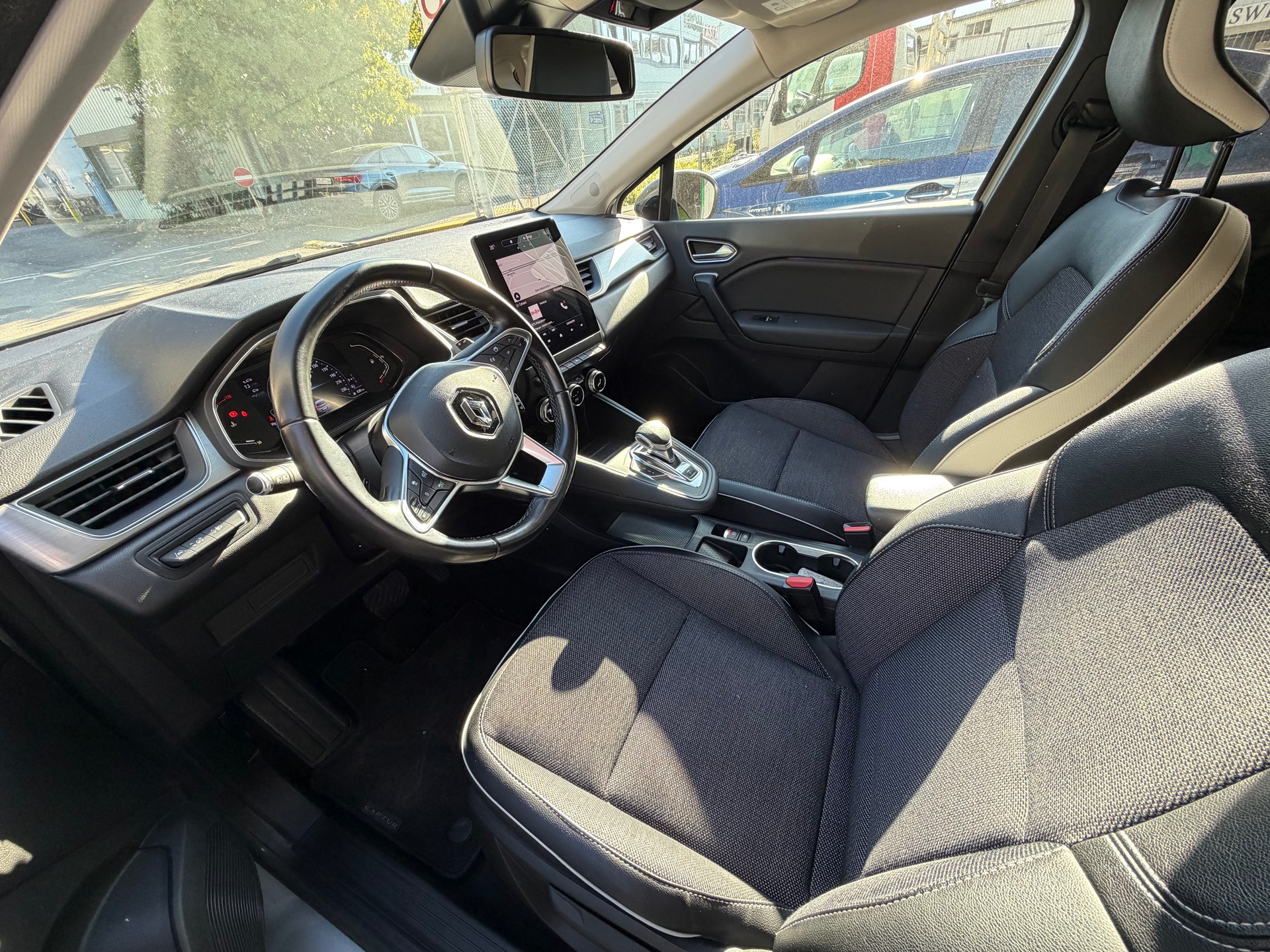 RENAULT Captur 1.3 TCe Edition1 EDC-image-11