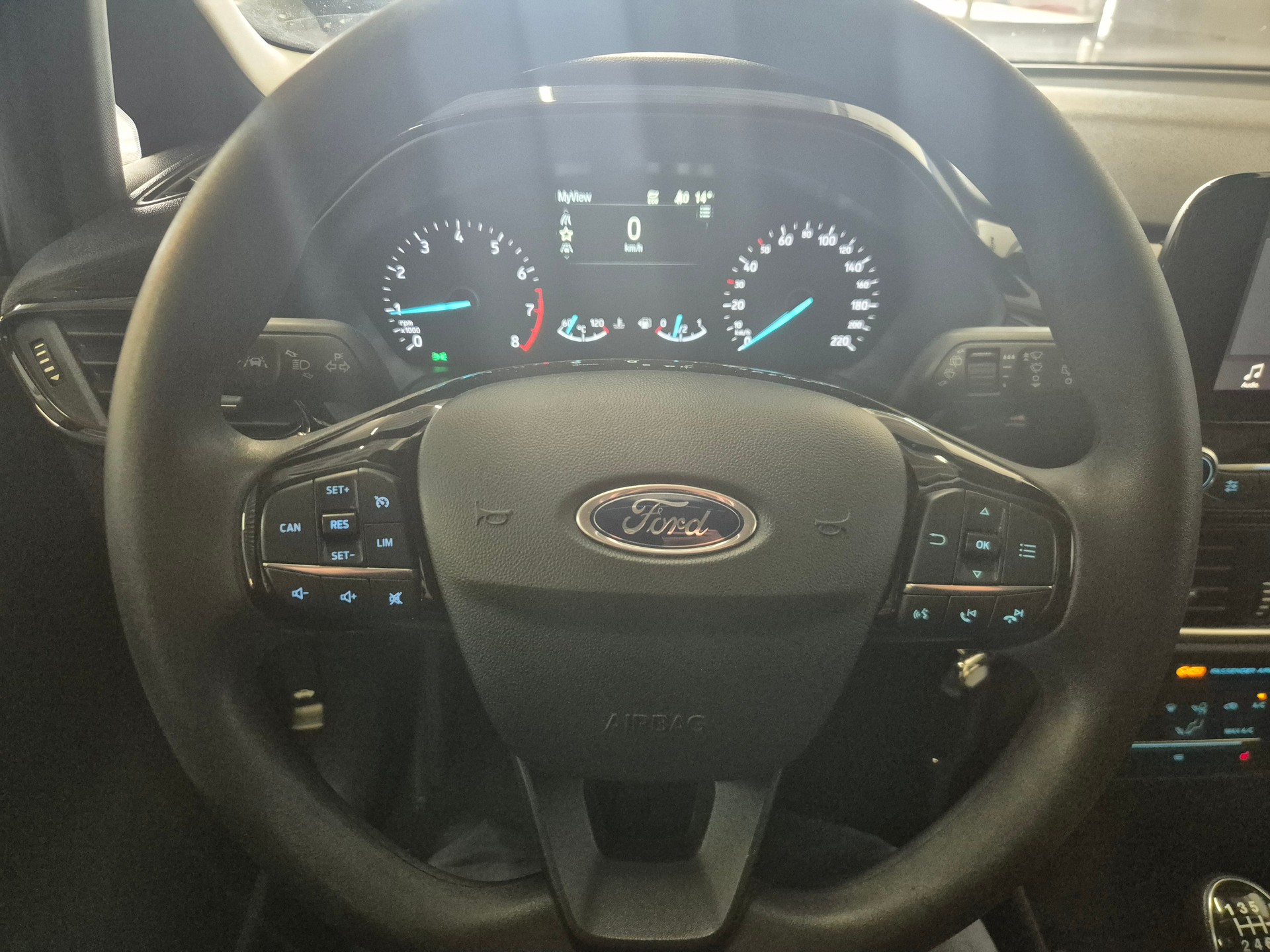 FORD Fiesta 1.0 SCTi Titanium-image-9