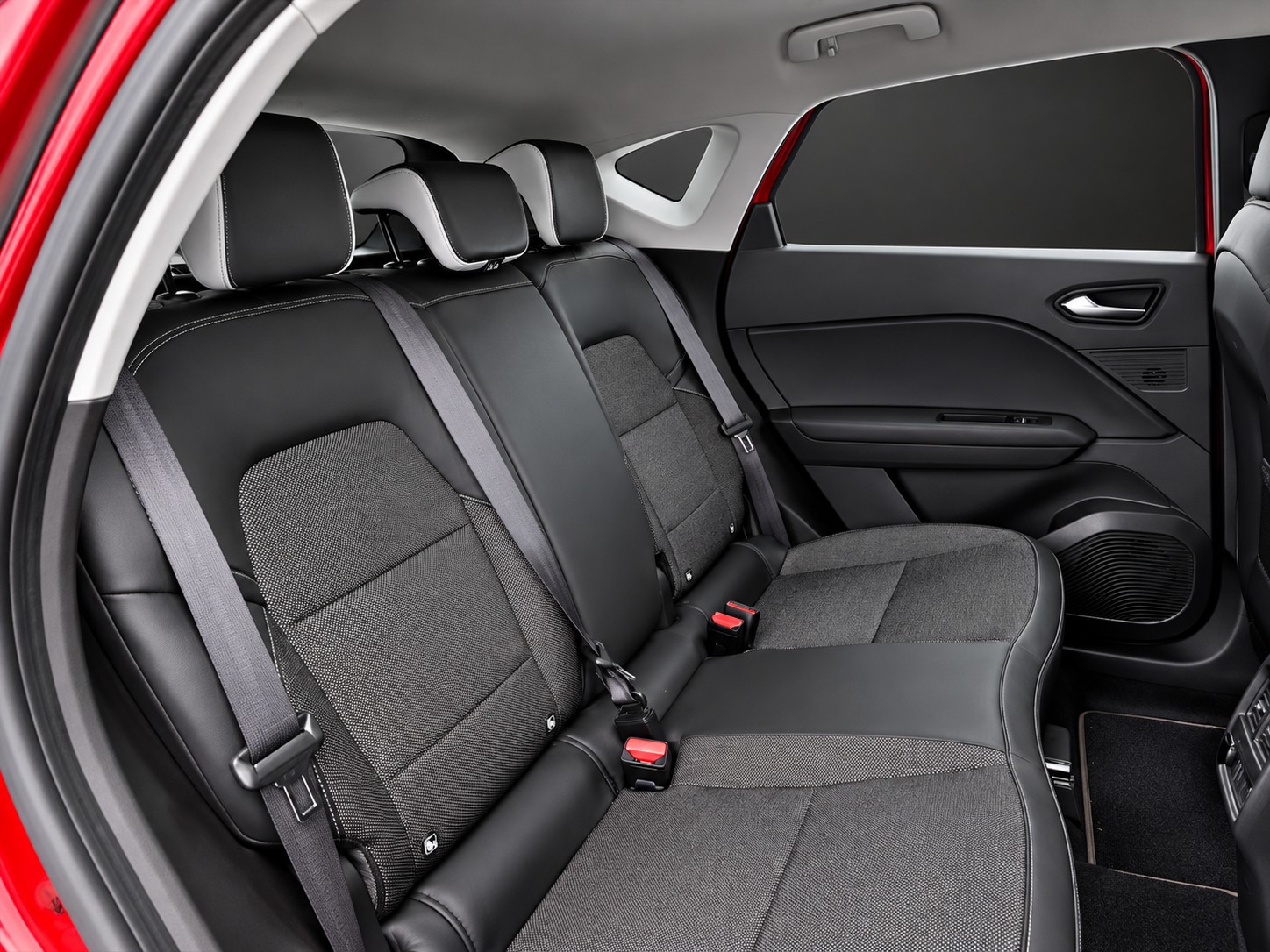 RENAULT Captur 1.3 TCe Edition1 EDC mit 154 PS-image-11