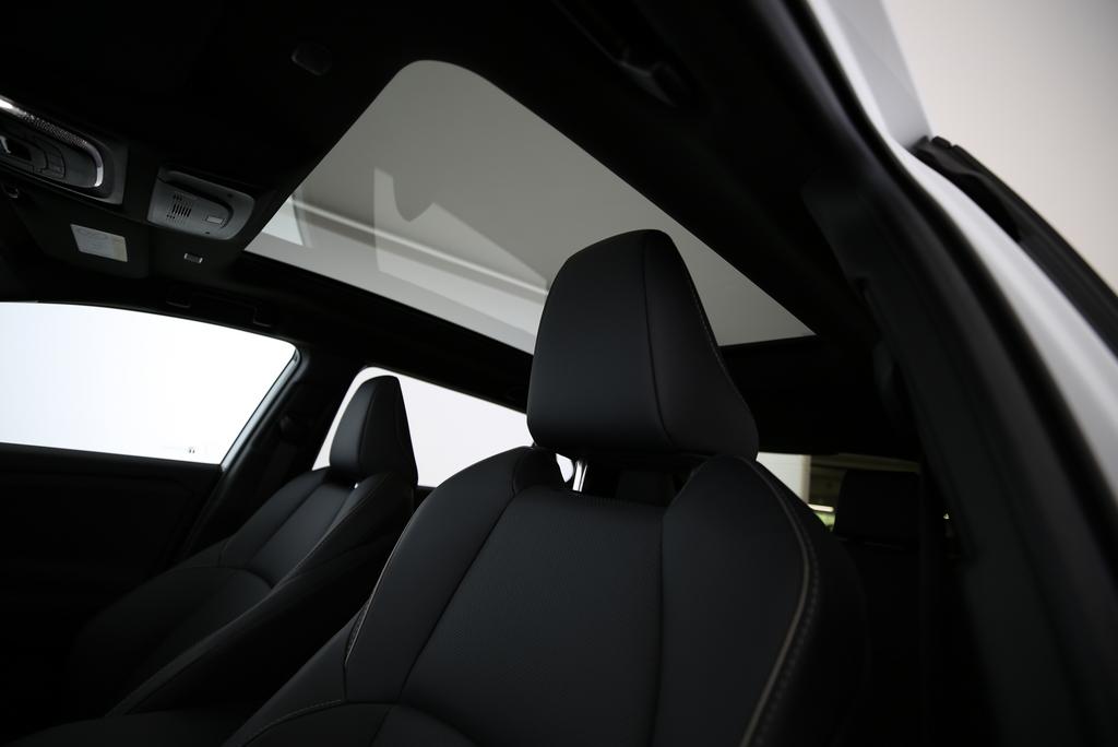 TOYOTA bZ4X Premium AWD-image-16