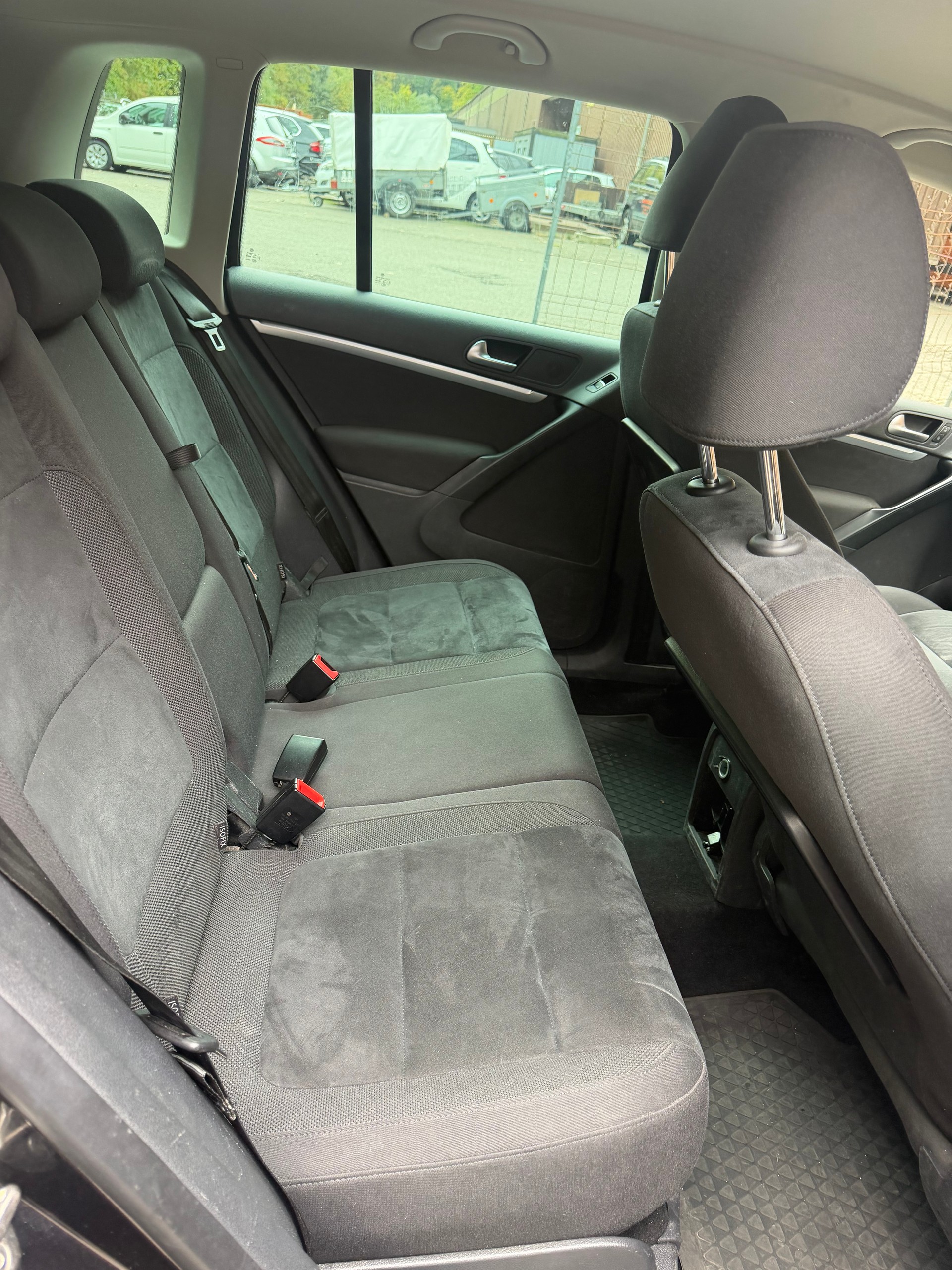 VW Tiguan 2.0 TDI BlueMotion Trend&Fun 4Motion DSG-image-6
