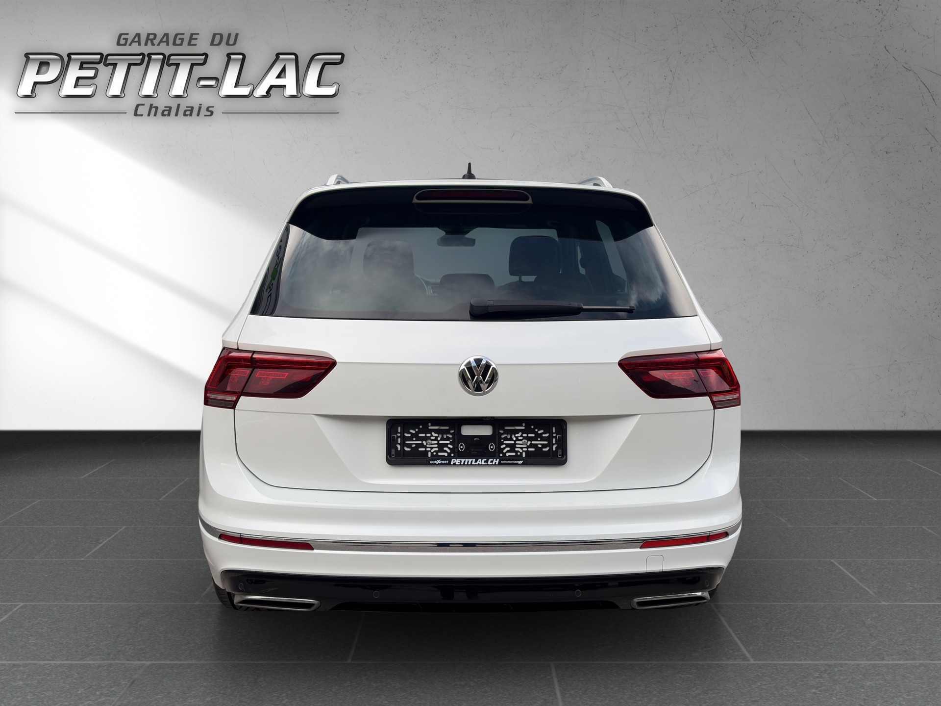 VW Tiguan 2.0TSI R-LINE 4Motion DSG-image-7