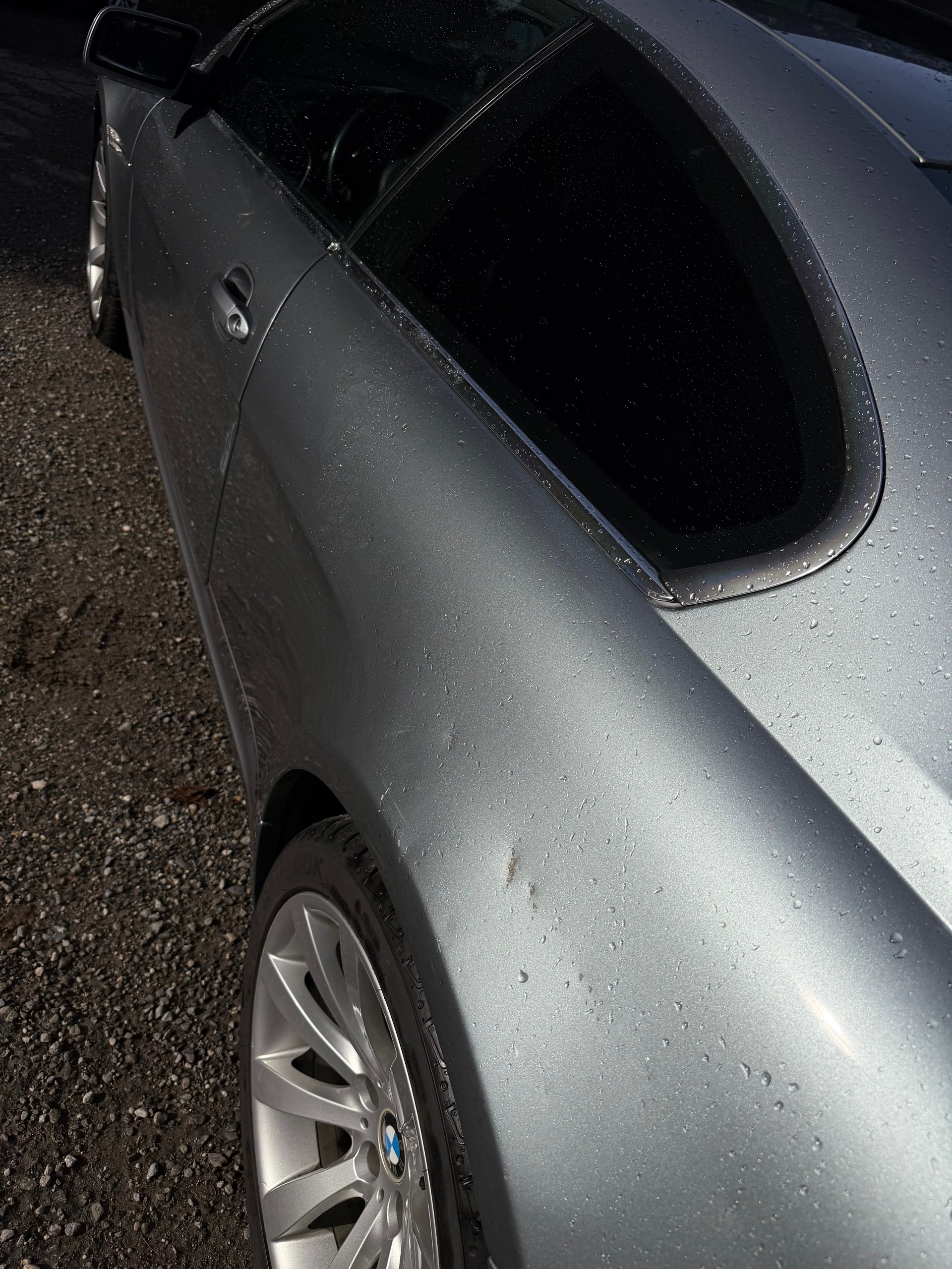 BMW 645i-image-5