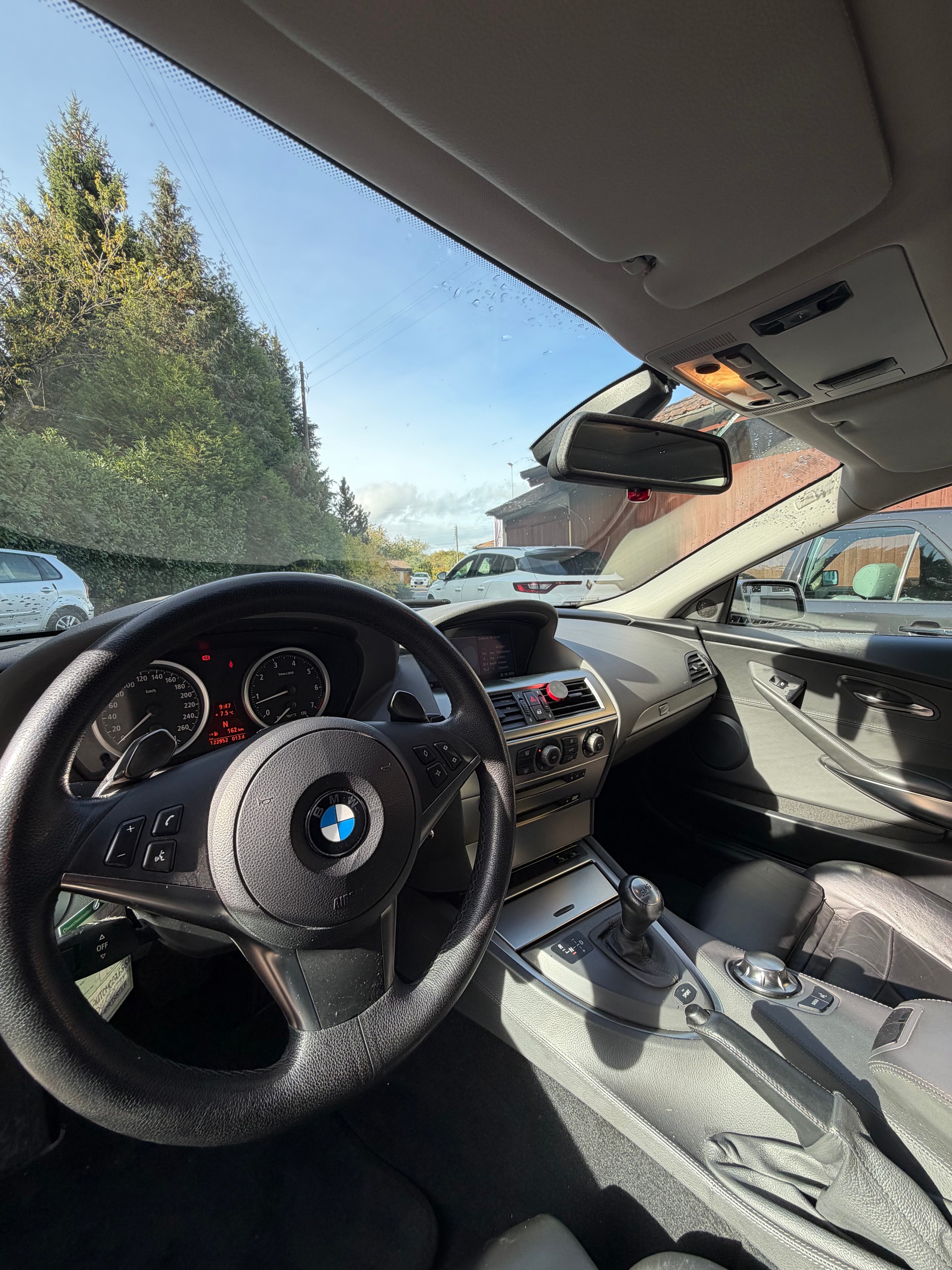 BMW 645i-image-11