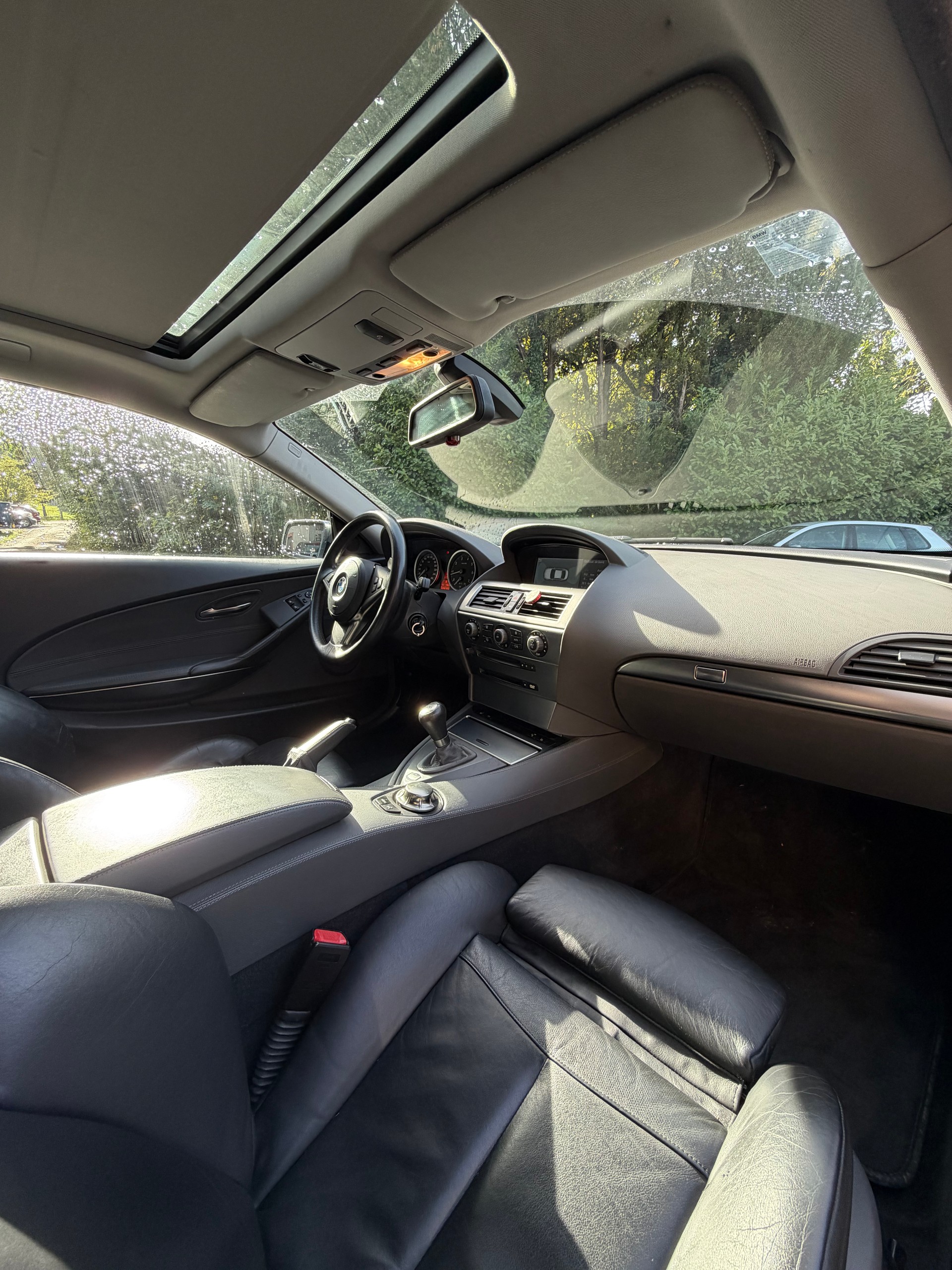 BMW 645i-image-8