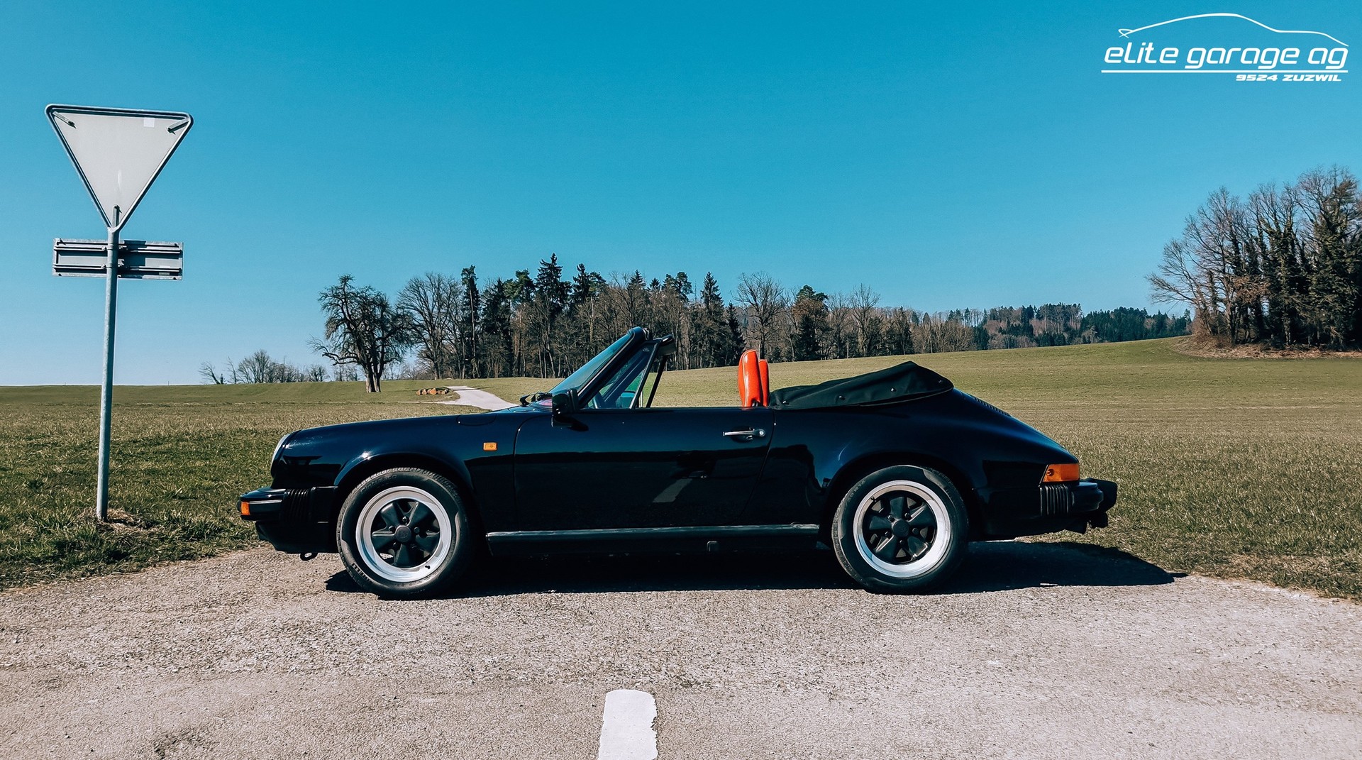 PORSCHE 911 Carrera Cabrio-image-5