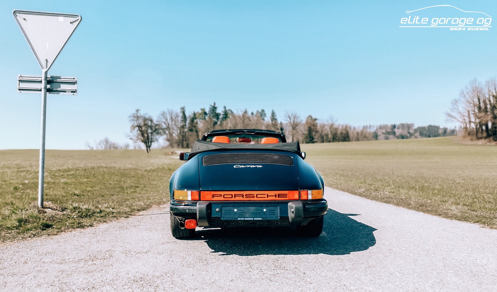 PORSCHE 911 Carrera Cabrio-image-7