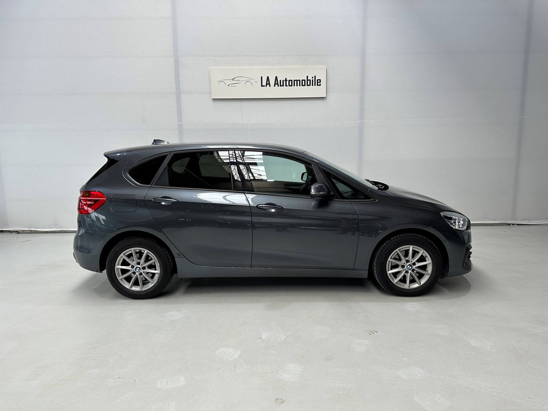 BMW 218d Active Tourer Steptronic-image-6