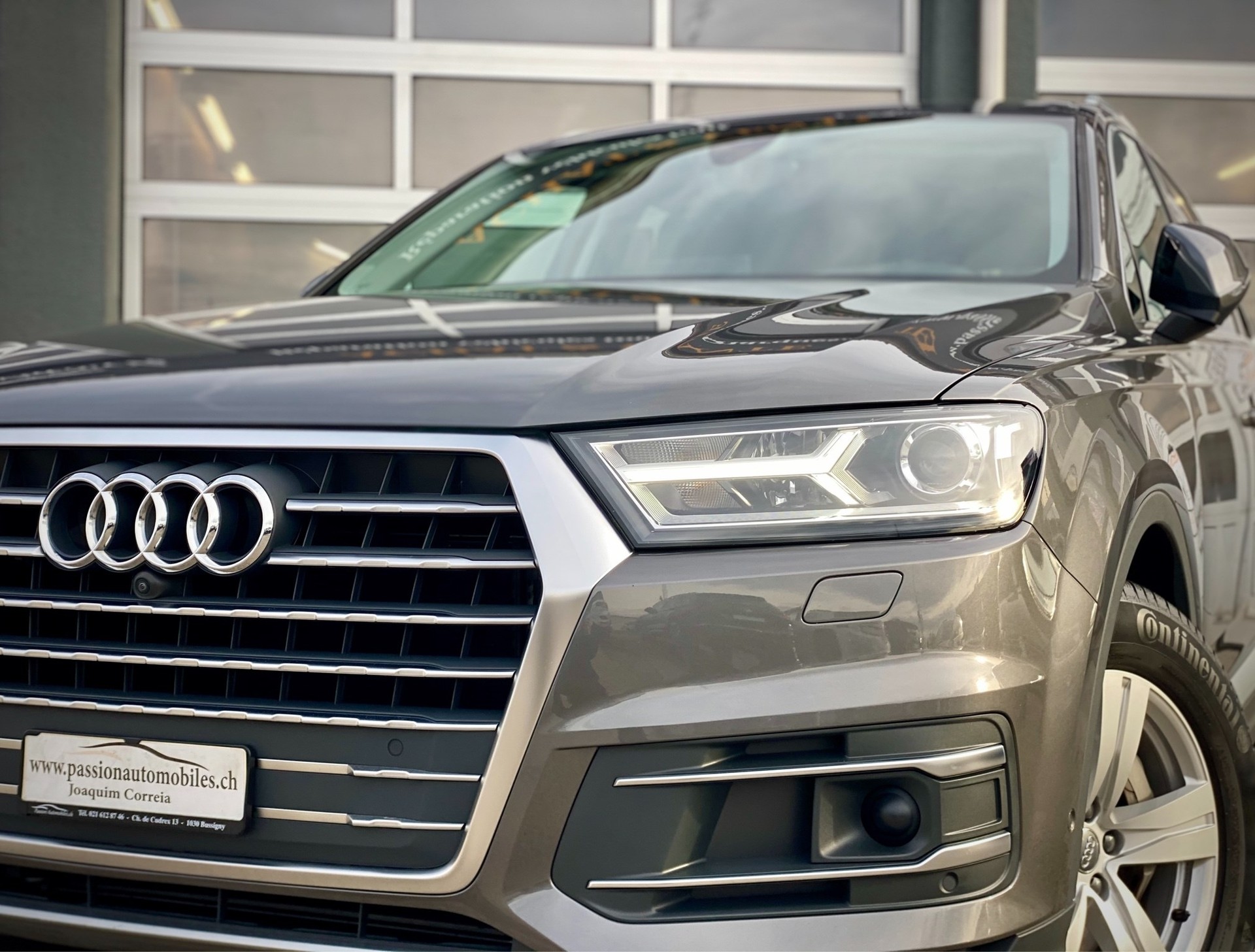 AUDI Q7 3.0 TDI quattro tiptronic - 7 PLACES - Véhicule Suisse (CH)-image-3