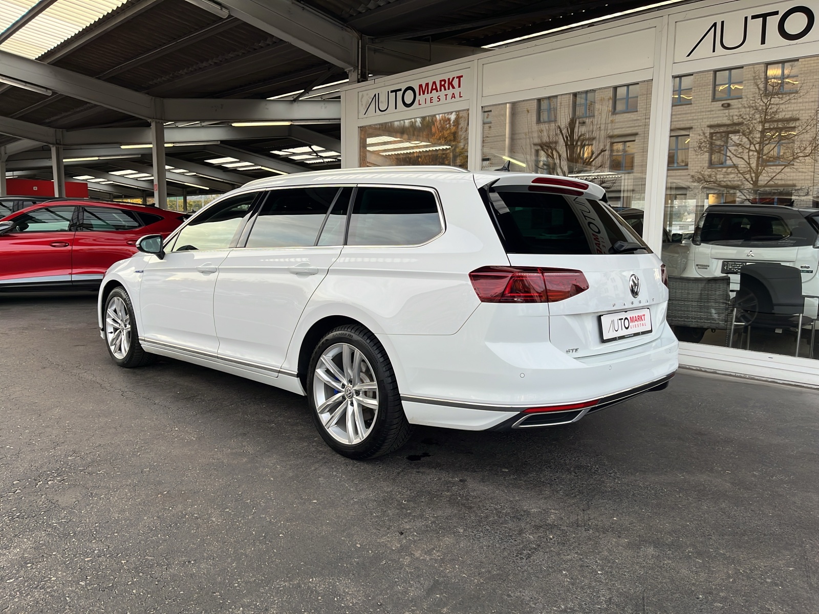 VW Passat Variant 1.4 TSI GTE Hybrid DSG-image-2