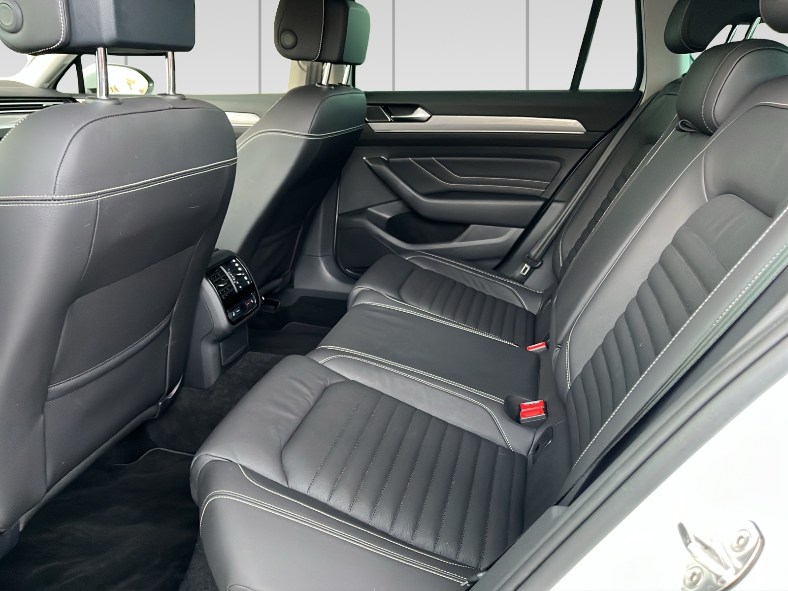 VW Passat Variant 1.4 TSI GTE Hybrid DSG-image-7